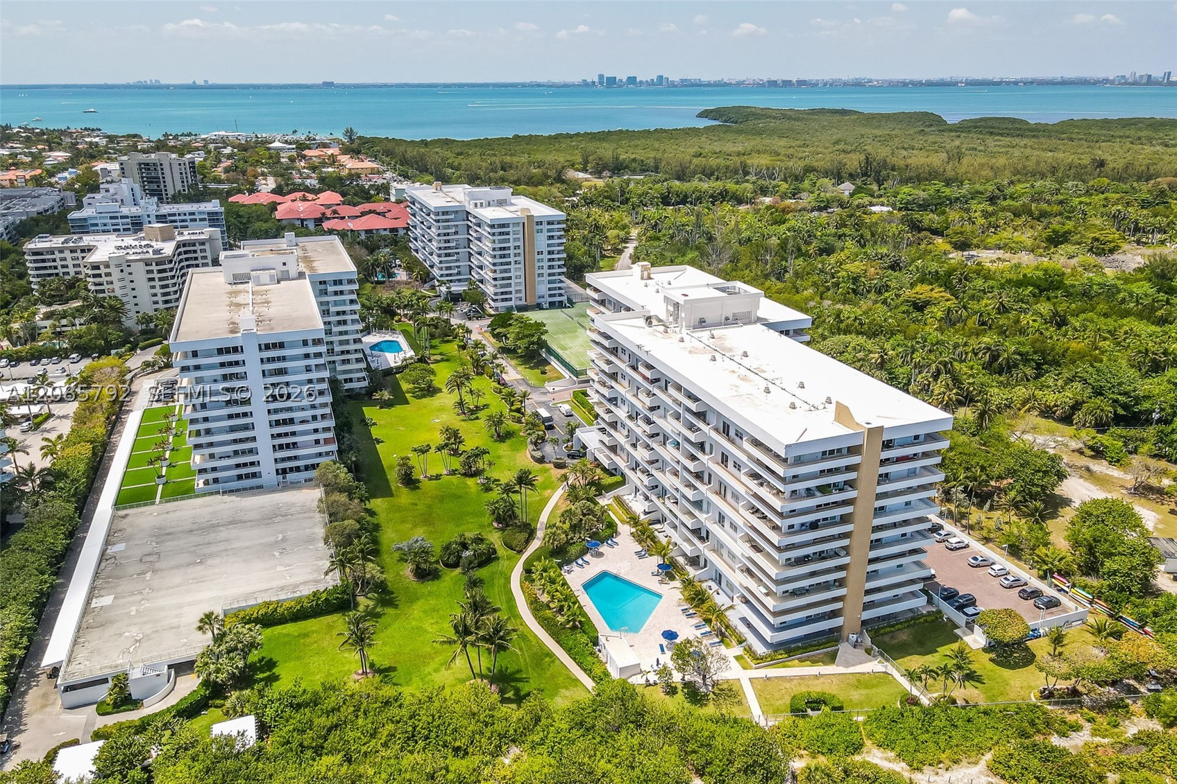 image Commodore Club South35