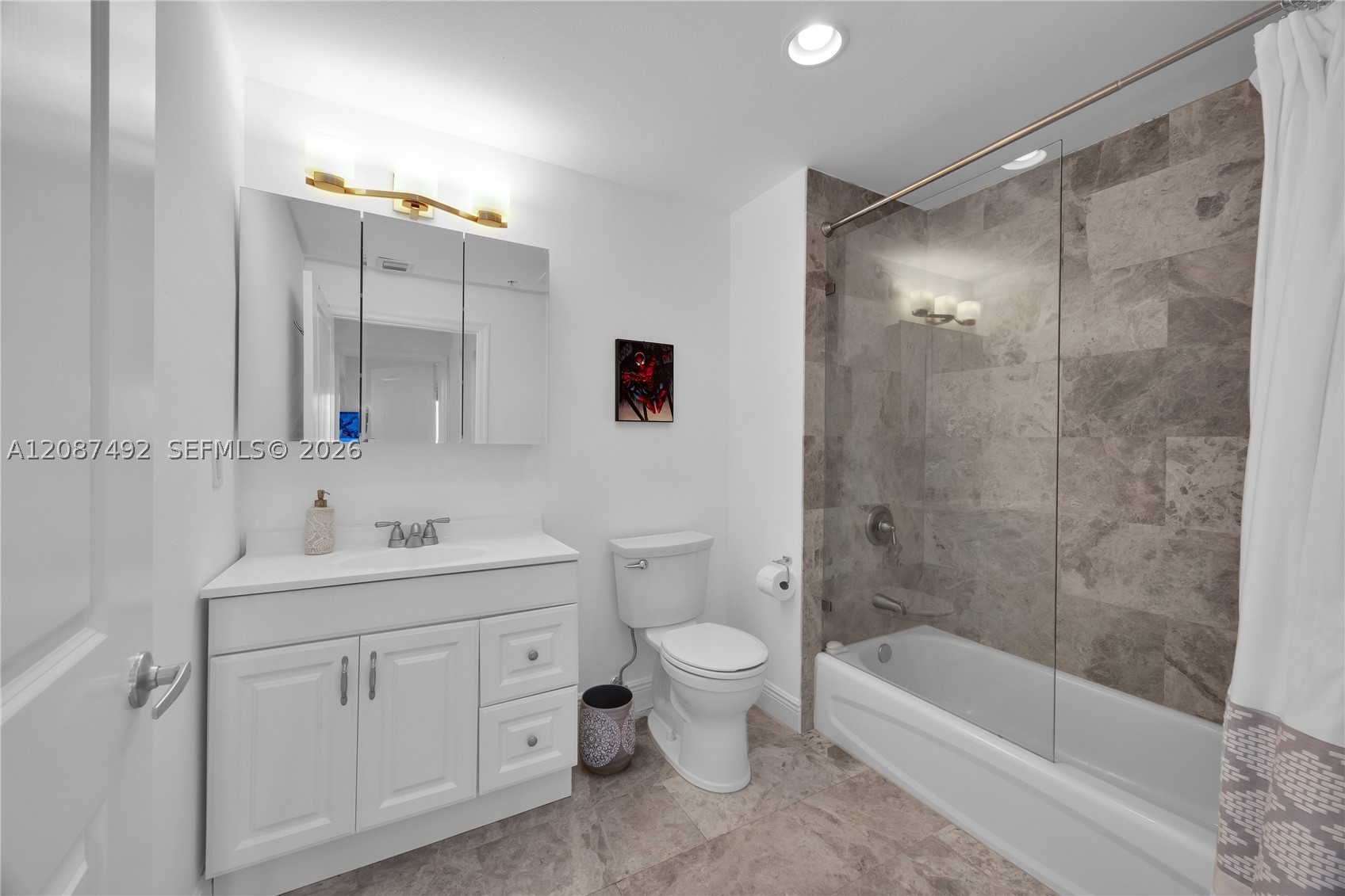 image Ten Aragon Condo18