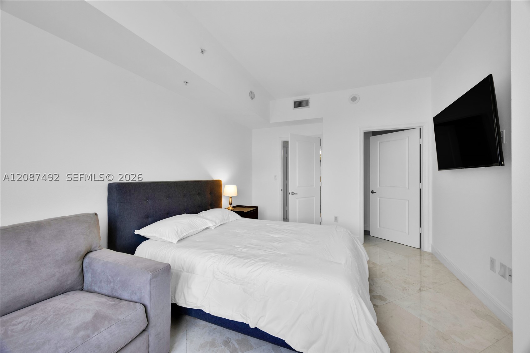 image Ten Aragon Condo20