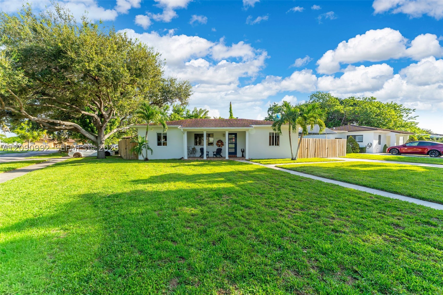 6891 SW 48th Ter