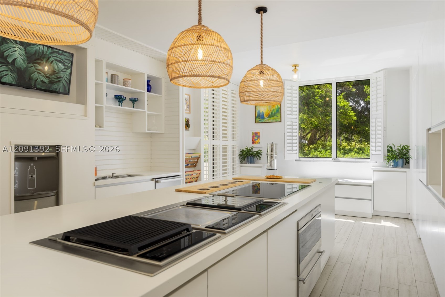 445 Grand Bay Dr #104 Key Biscayne, FL 33149