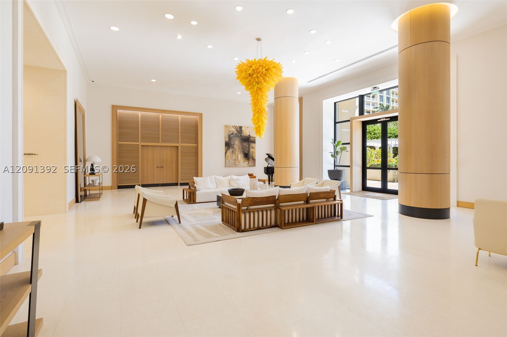 445 Grand Bay Dr #104 Key Biscayne, FL 33149