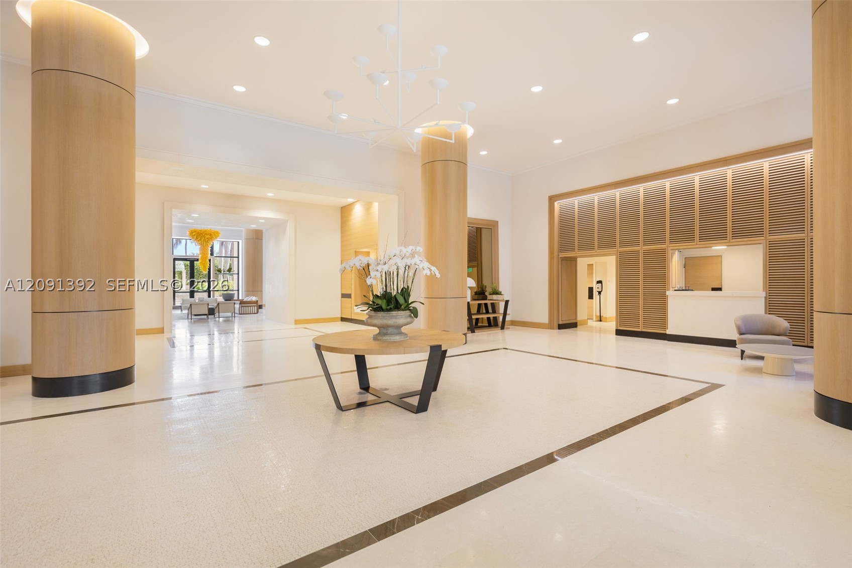 445 Grand Bay Dr #104 Key Biscayne, FL 33149