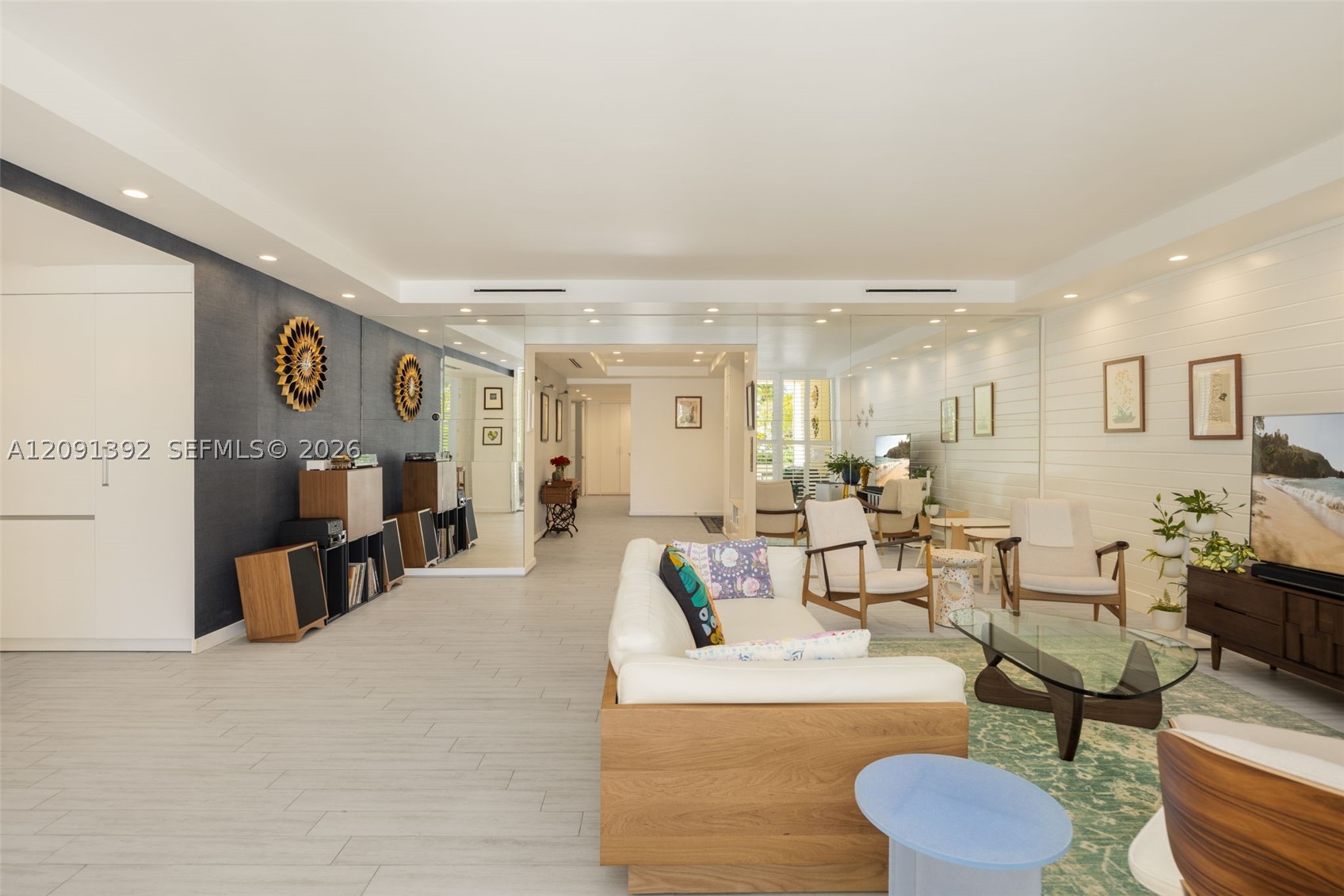 445 Grand Bay Dr #104 Key Biscayne, FL 33149