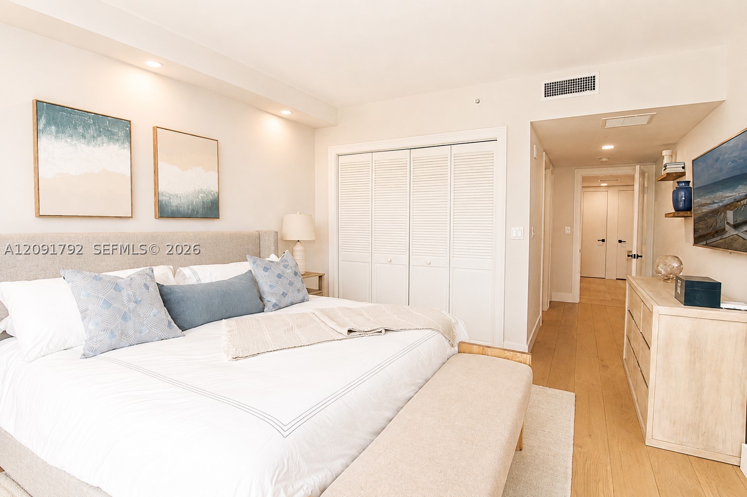 430 Grand Bay Dr #606 Key Biscayne, FL 33149
