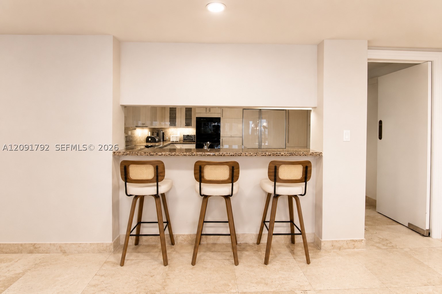 430 Grand Bay Dr #606 Key Biscayne, FL 33149