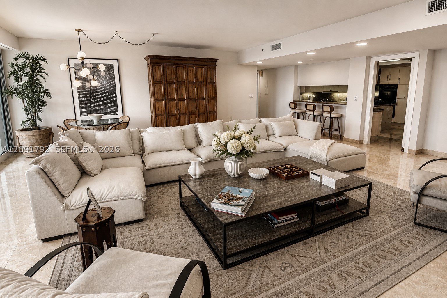 430 Grand Bay Dr #606 Key Biscayne, FL 33149