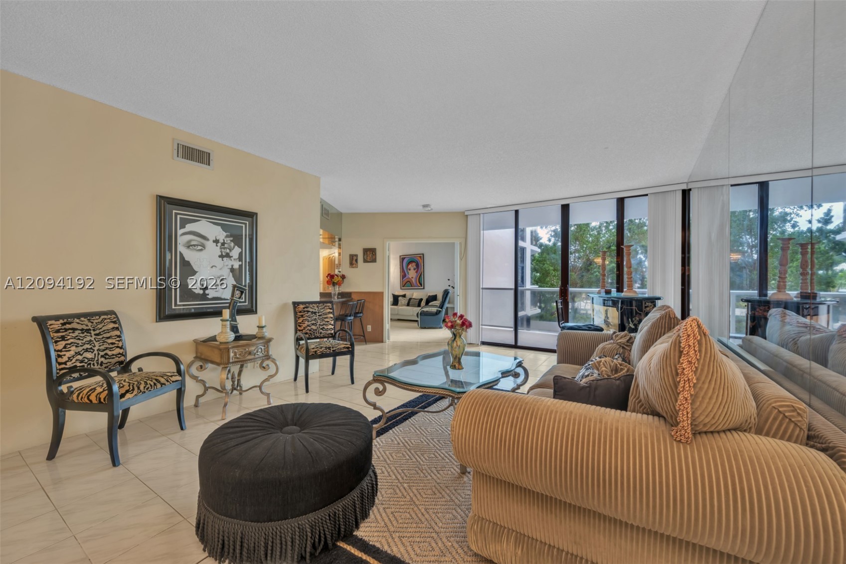 20281 E Country Clb Dr #305