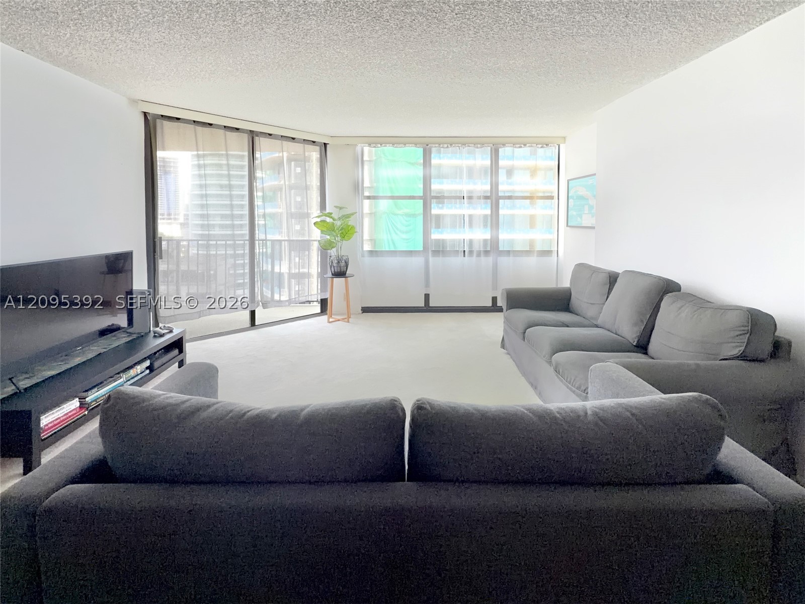 image Brickell Place I2