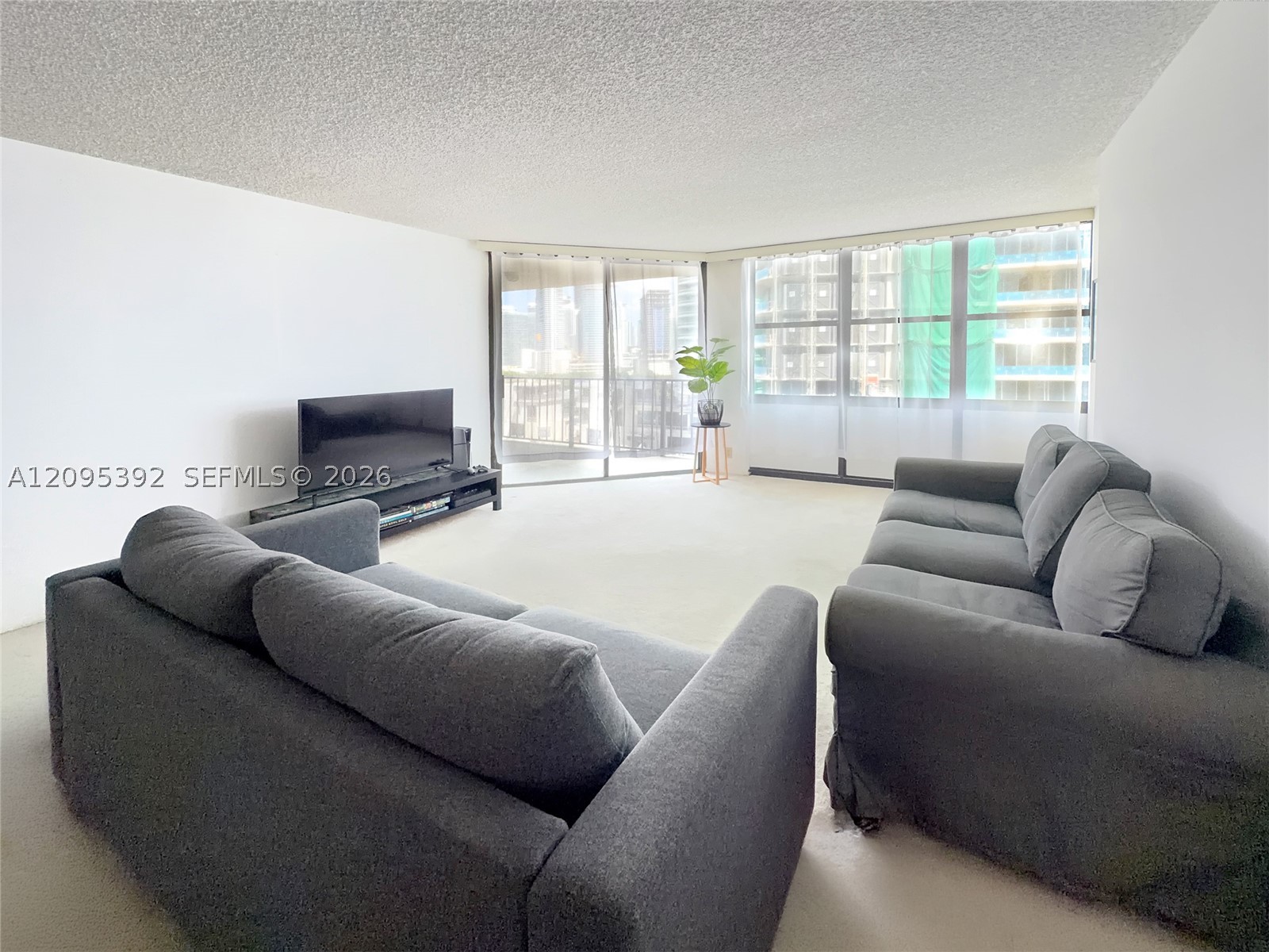 image Brickell Place I3