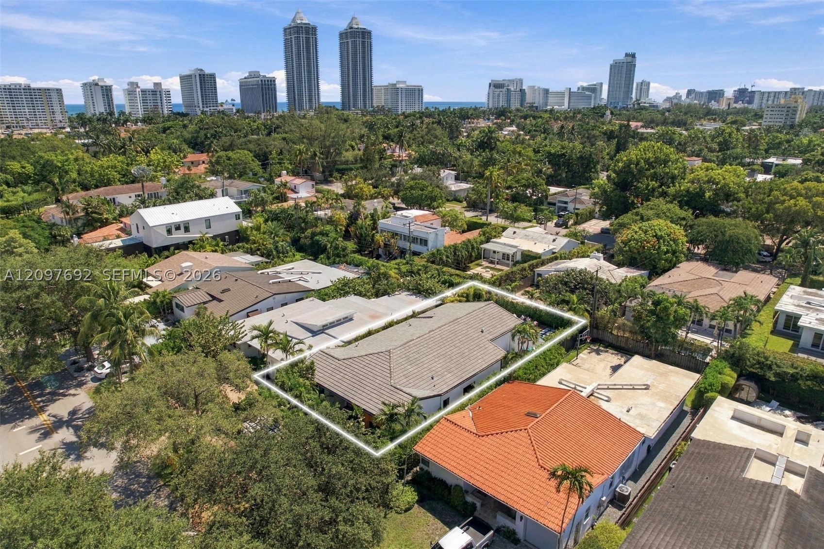 600 W 51st St Miami Beach, FL 33140