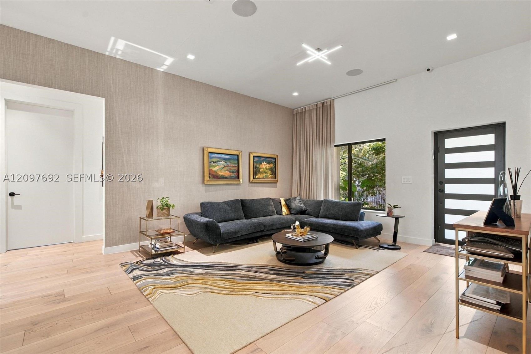 600 W 51st St Miami Beach, FL 33140