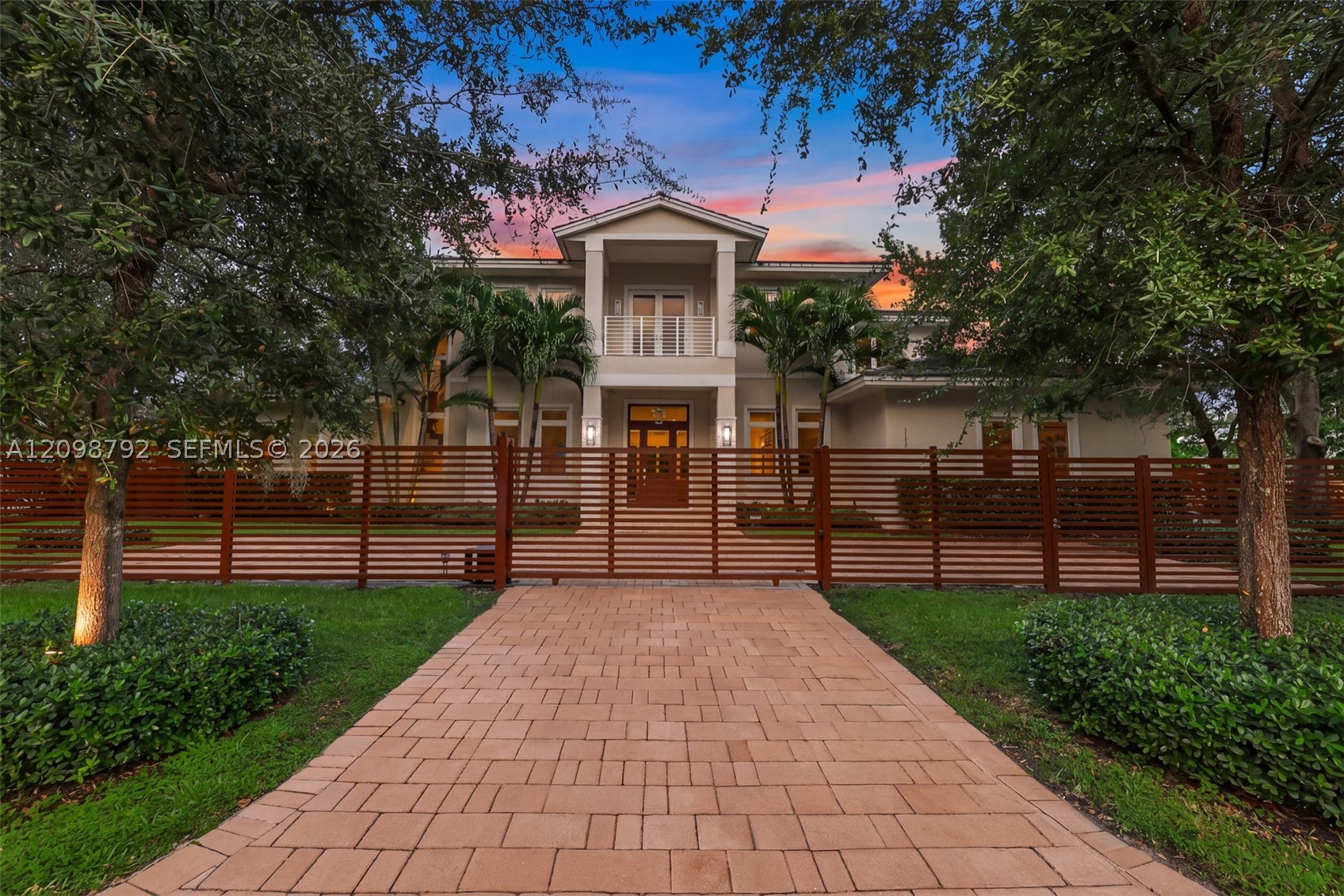 11701 SW 69th Ct Pinecrest, FL 33156