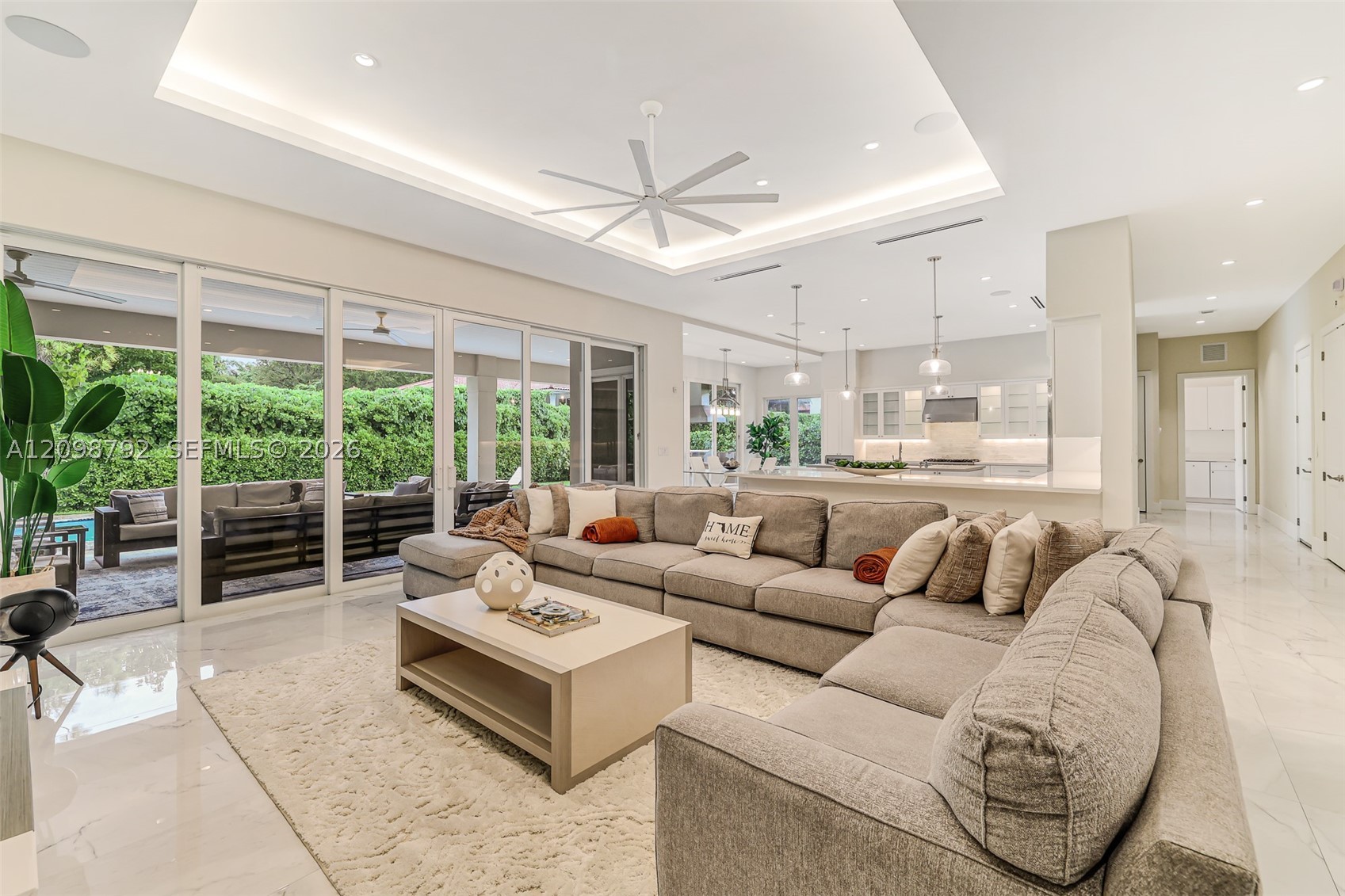 11701 SW 69th Ct Pinecrest, FL 33156