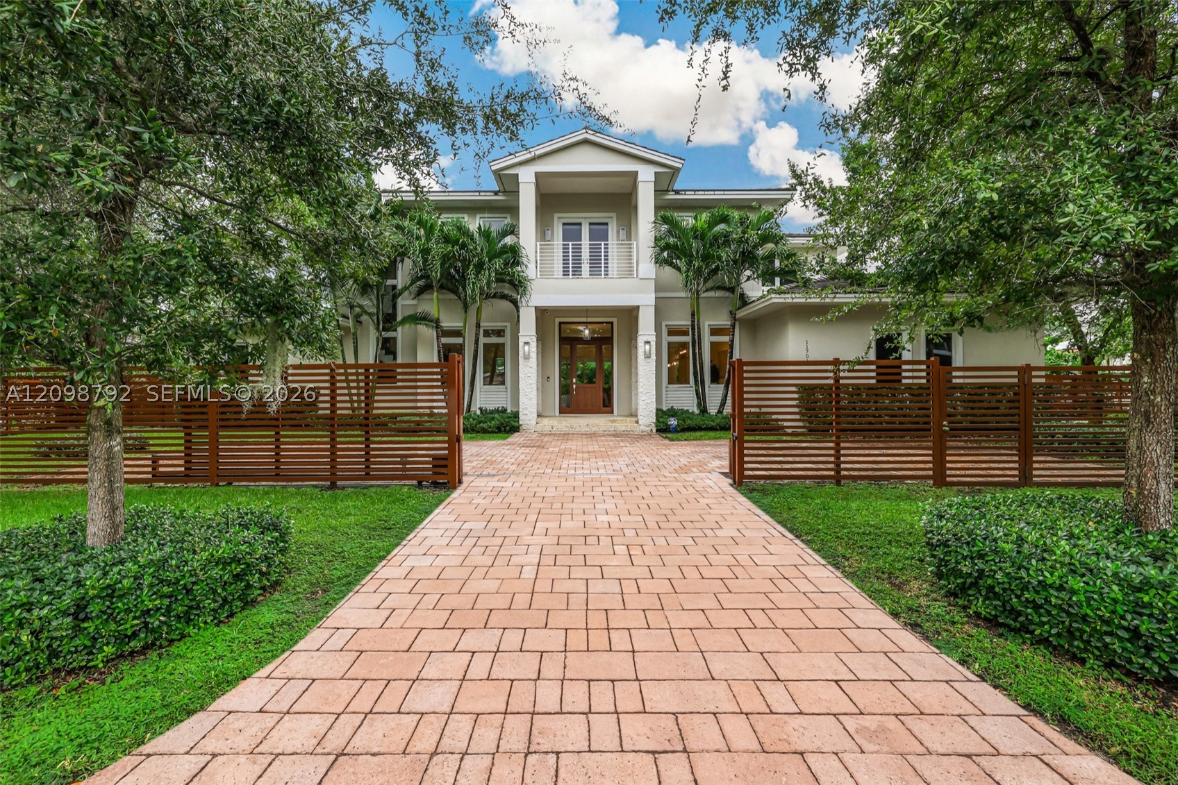 11701 SW 69th Ct Pinecrest, FL 33156