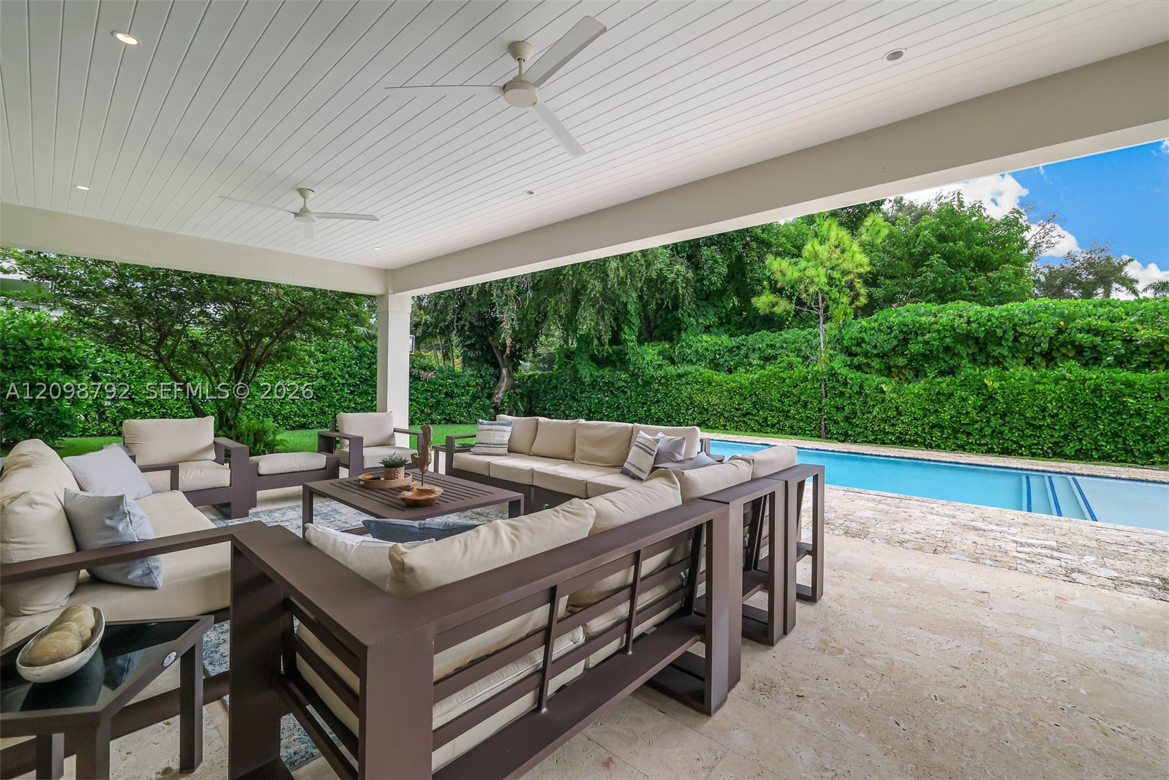 11701 SW 69th Ct Pinecrest, FL 33156