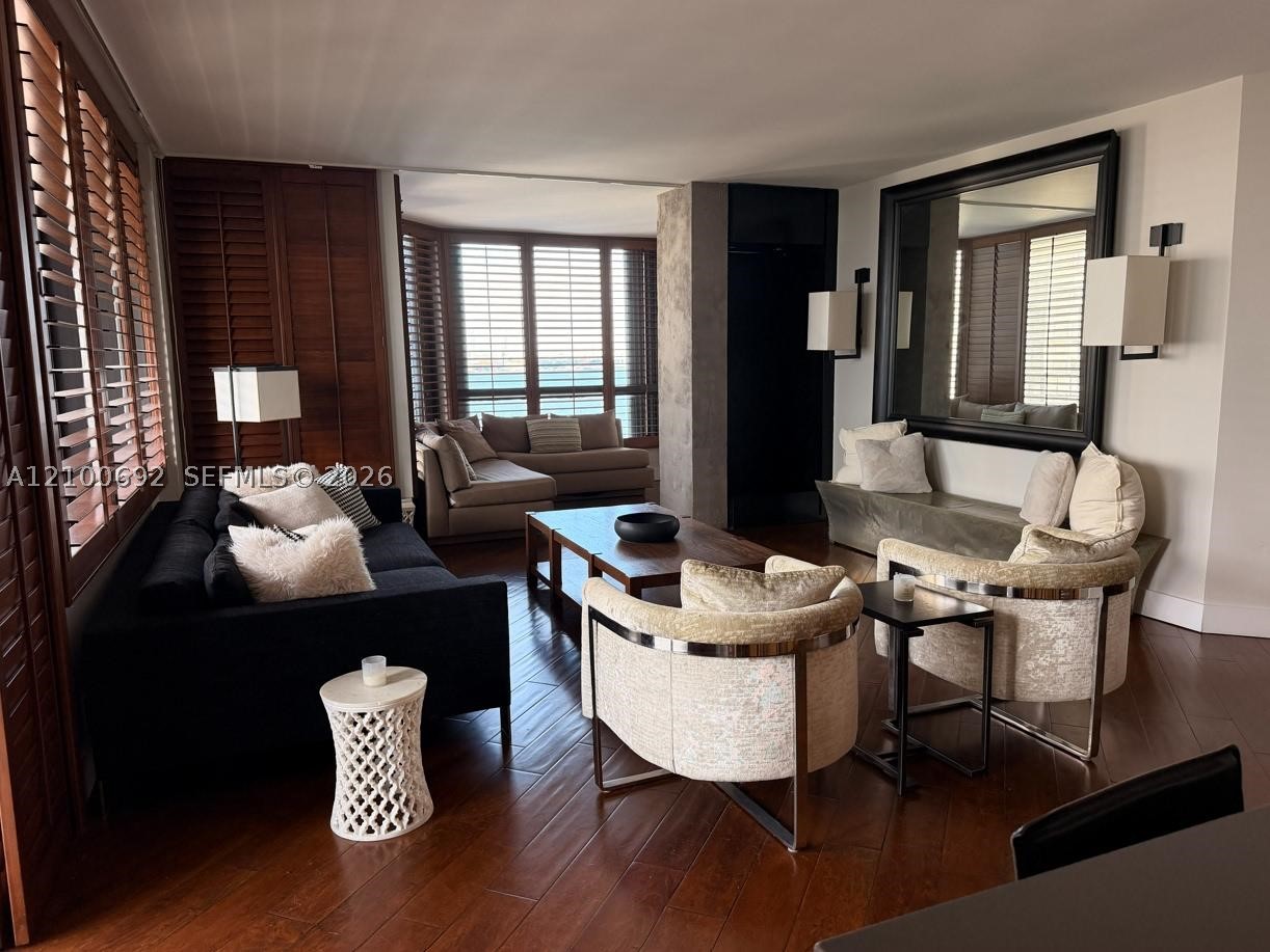 image Brickell Key One2