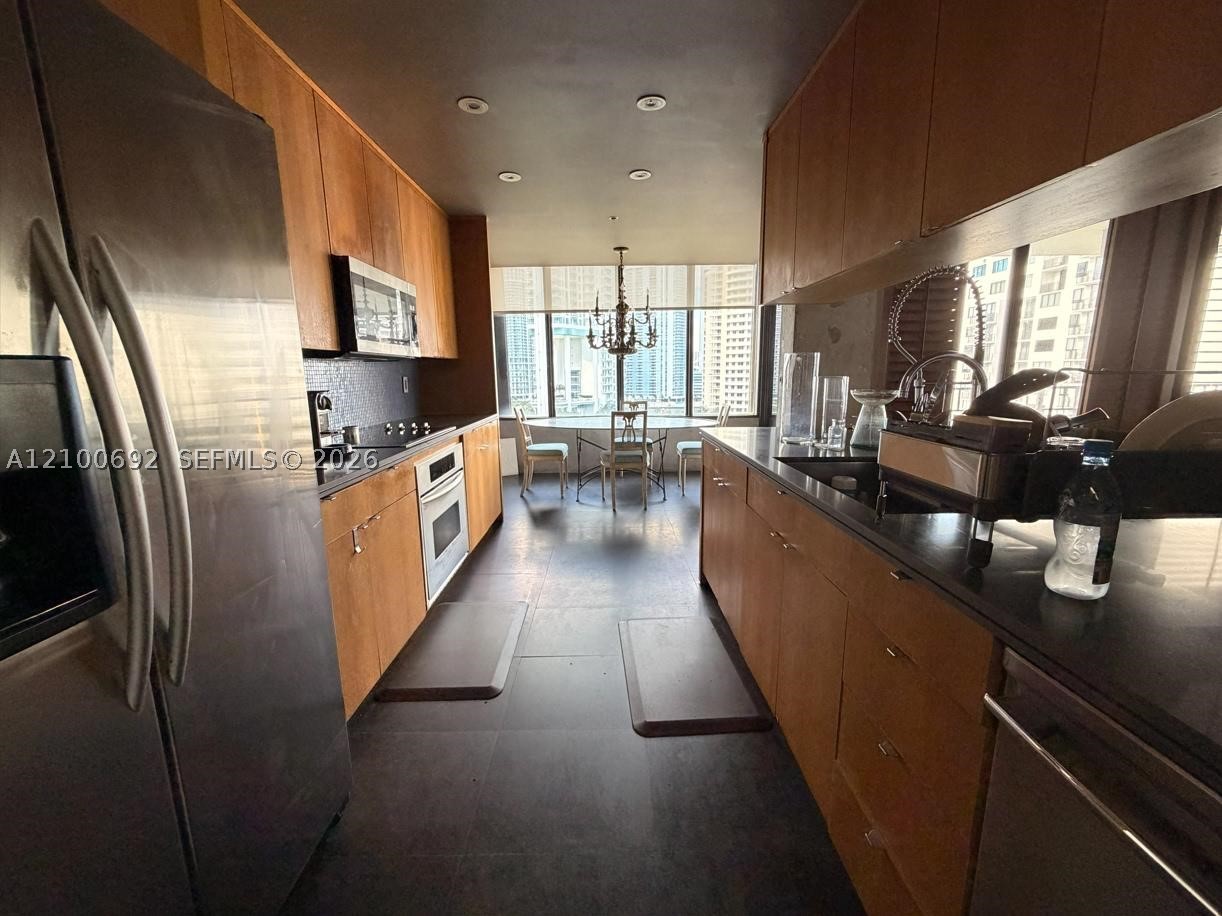 image Brickell Key One3