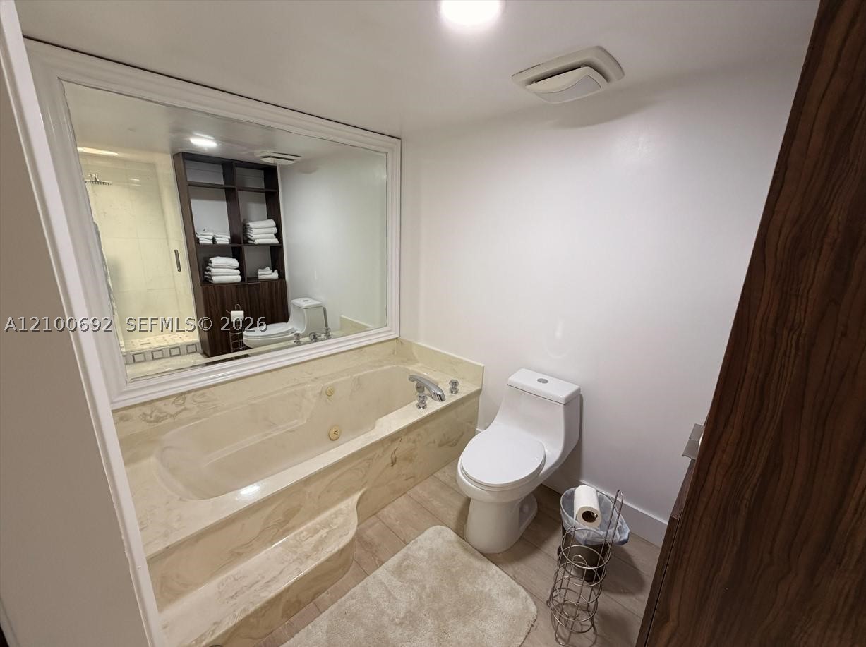 image Brickell Key One5