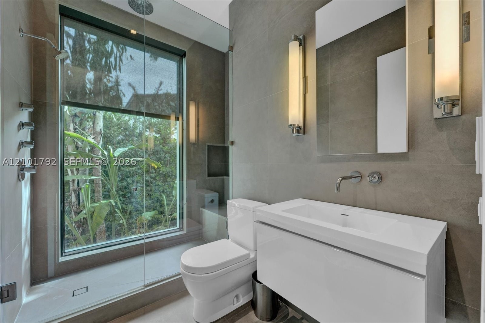 4322 Nautilus Dr Miami Beach, FL 33140