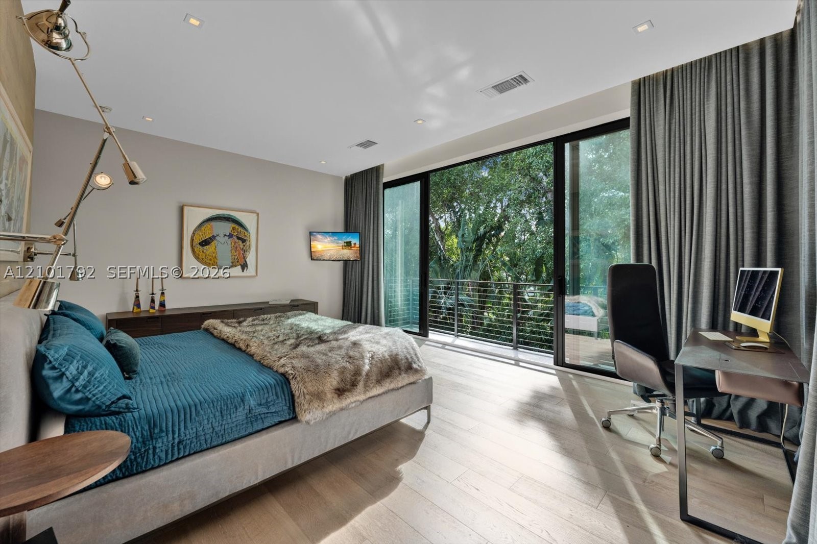 4322 Nautilus Dr Miami Beach, FL 33140