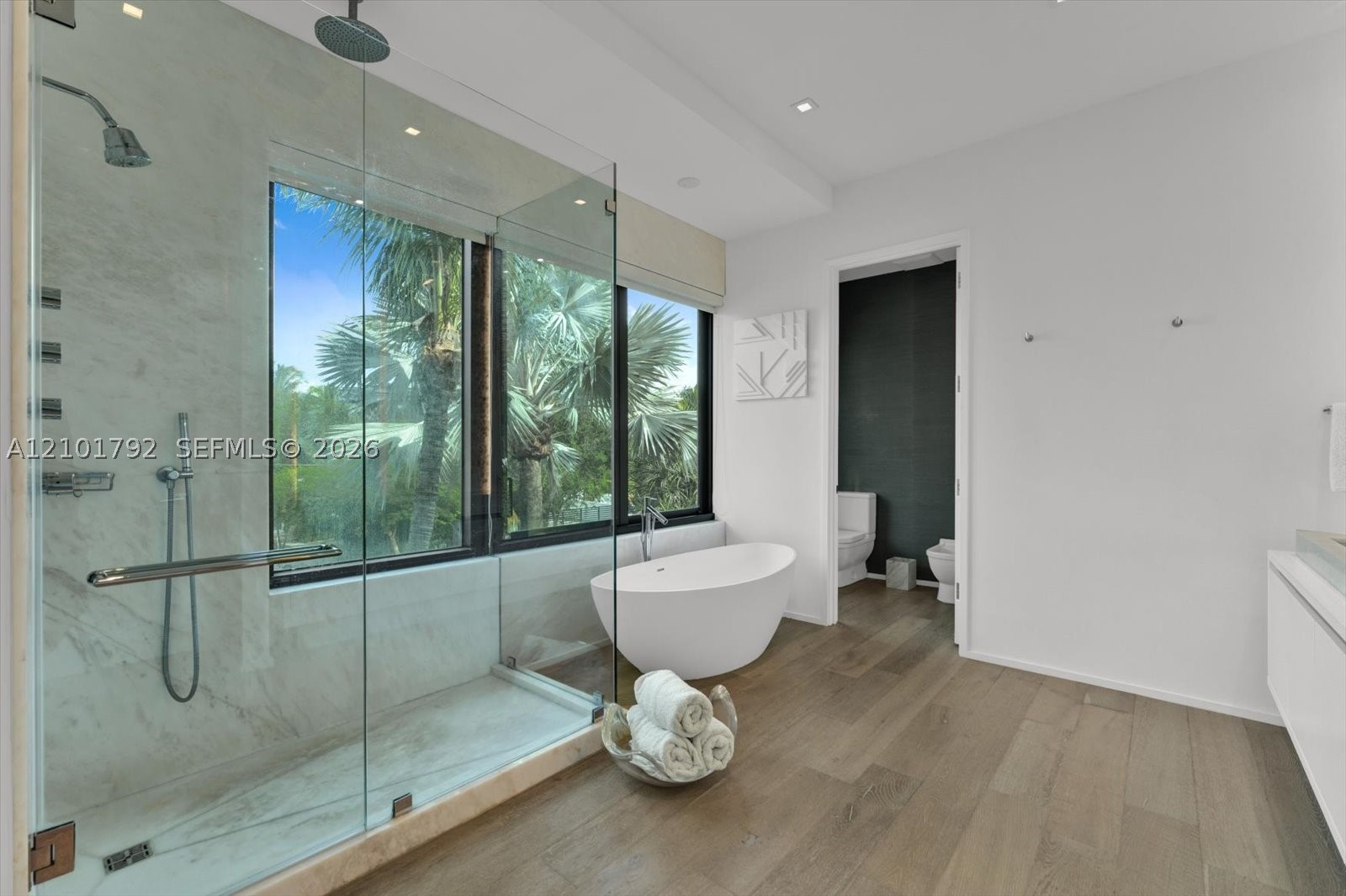 4322 Nautilus Dr Miami Beach, FL 33140