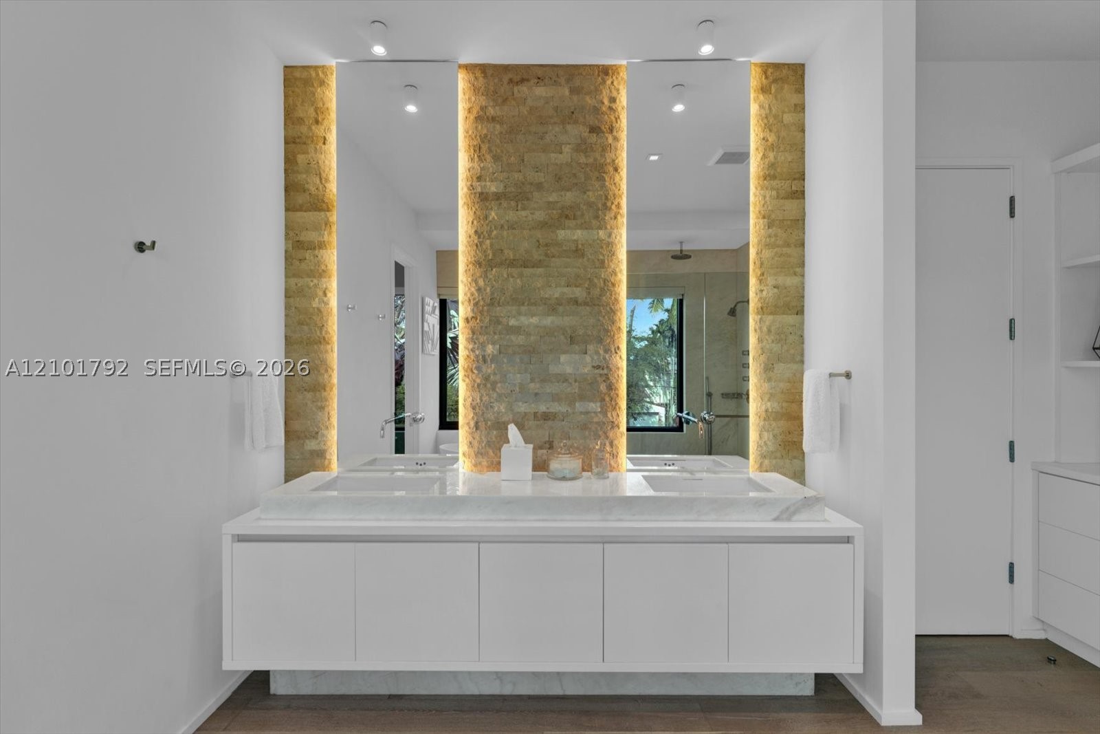 4322 Nautilus Dr Miami Beach, FL 33140