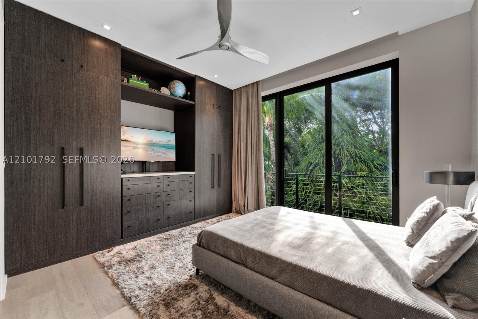 4322 Nautilus Dr Miami Beach, FL 33140