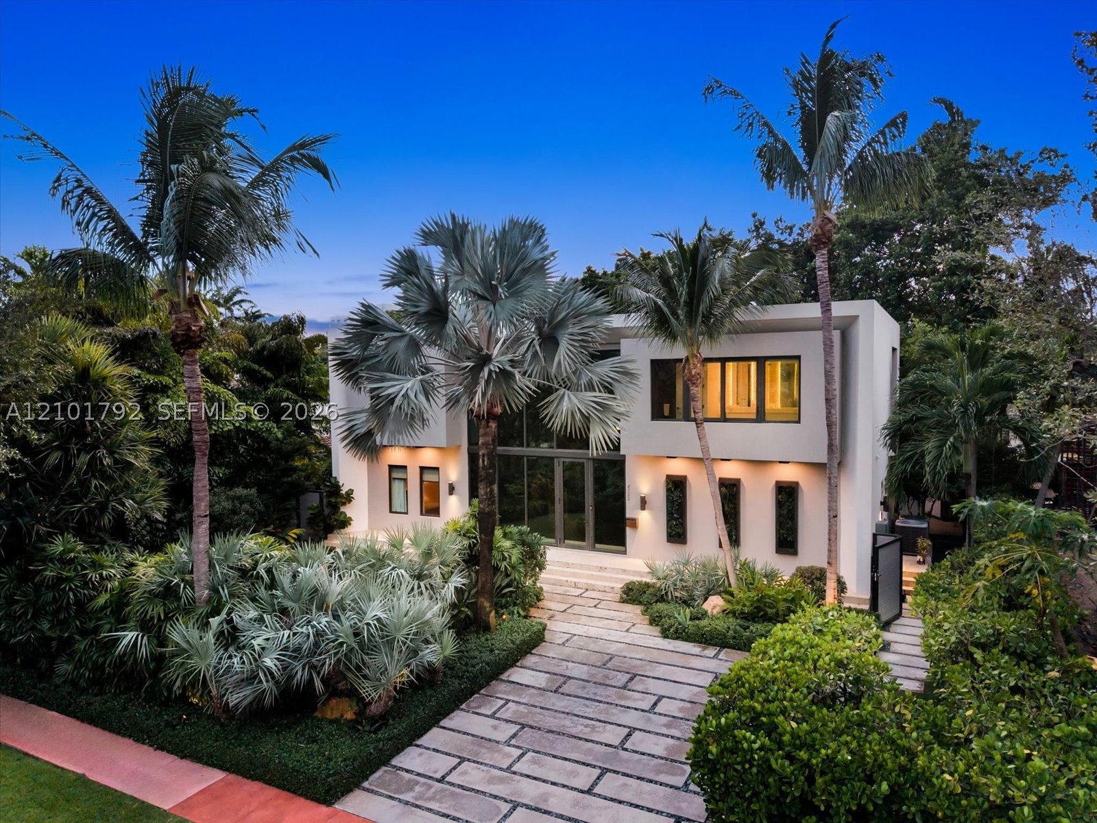 4322 Nautilus Dr Miami Beach, FL 33140