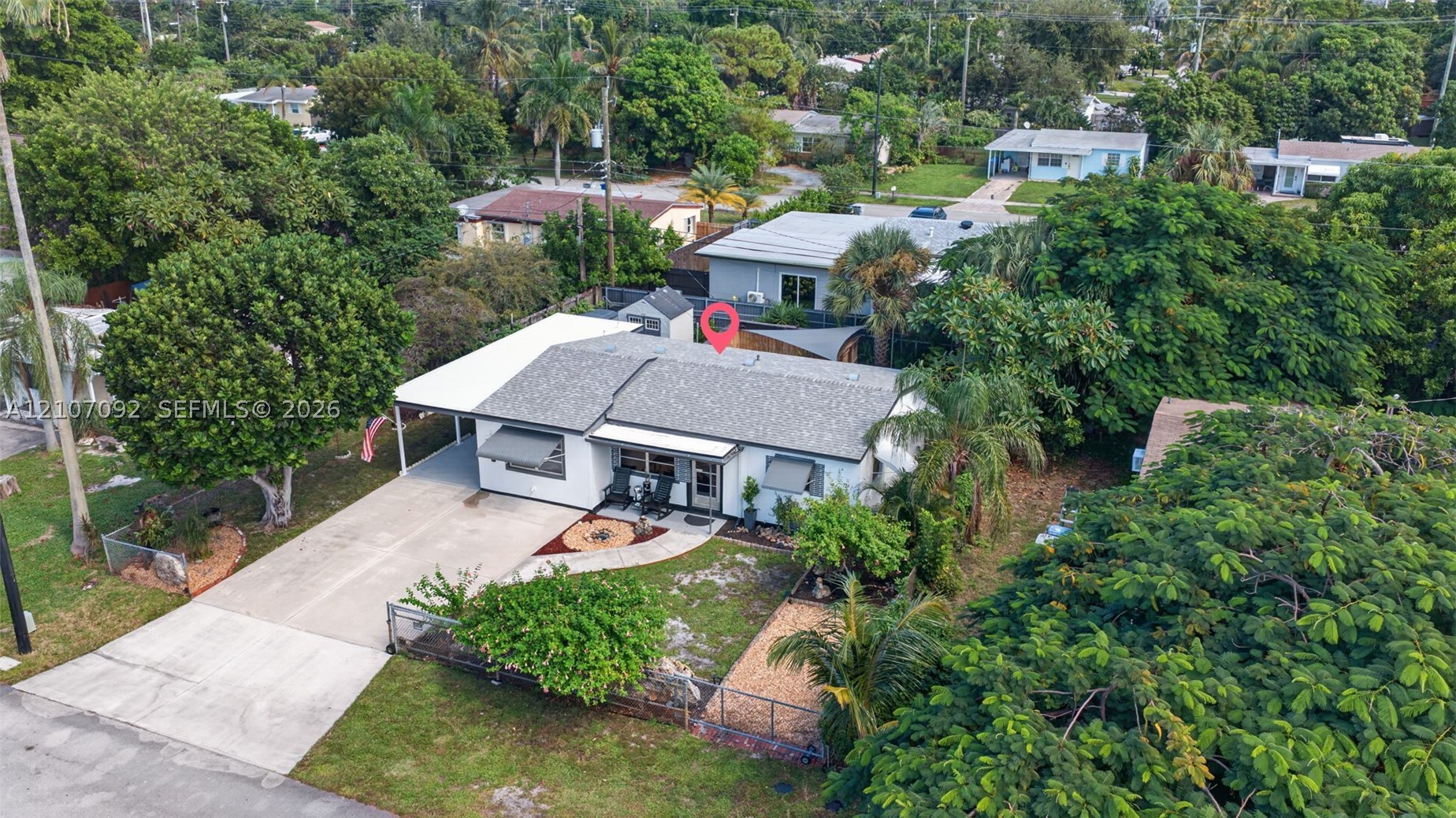 2864 NE 12th Ter