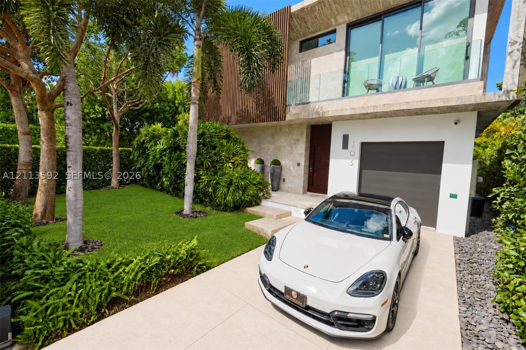 705 W Dilido Dr Miami Beach, FL 33139