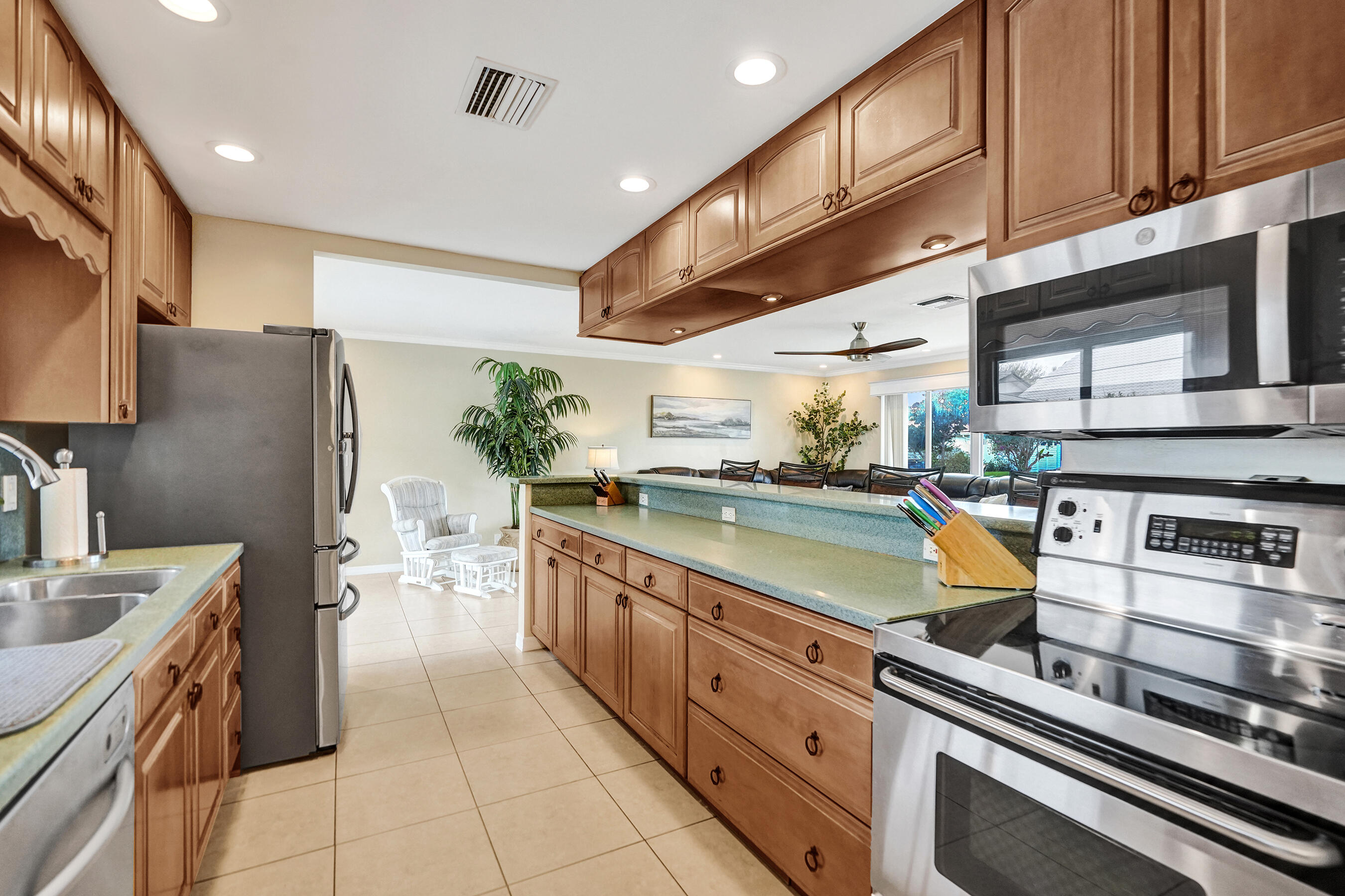 3001 NE 45th Lighthouse Point, FL 33064