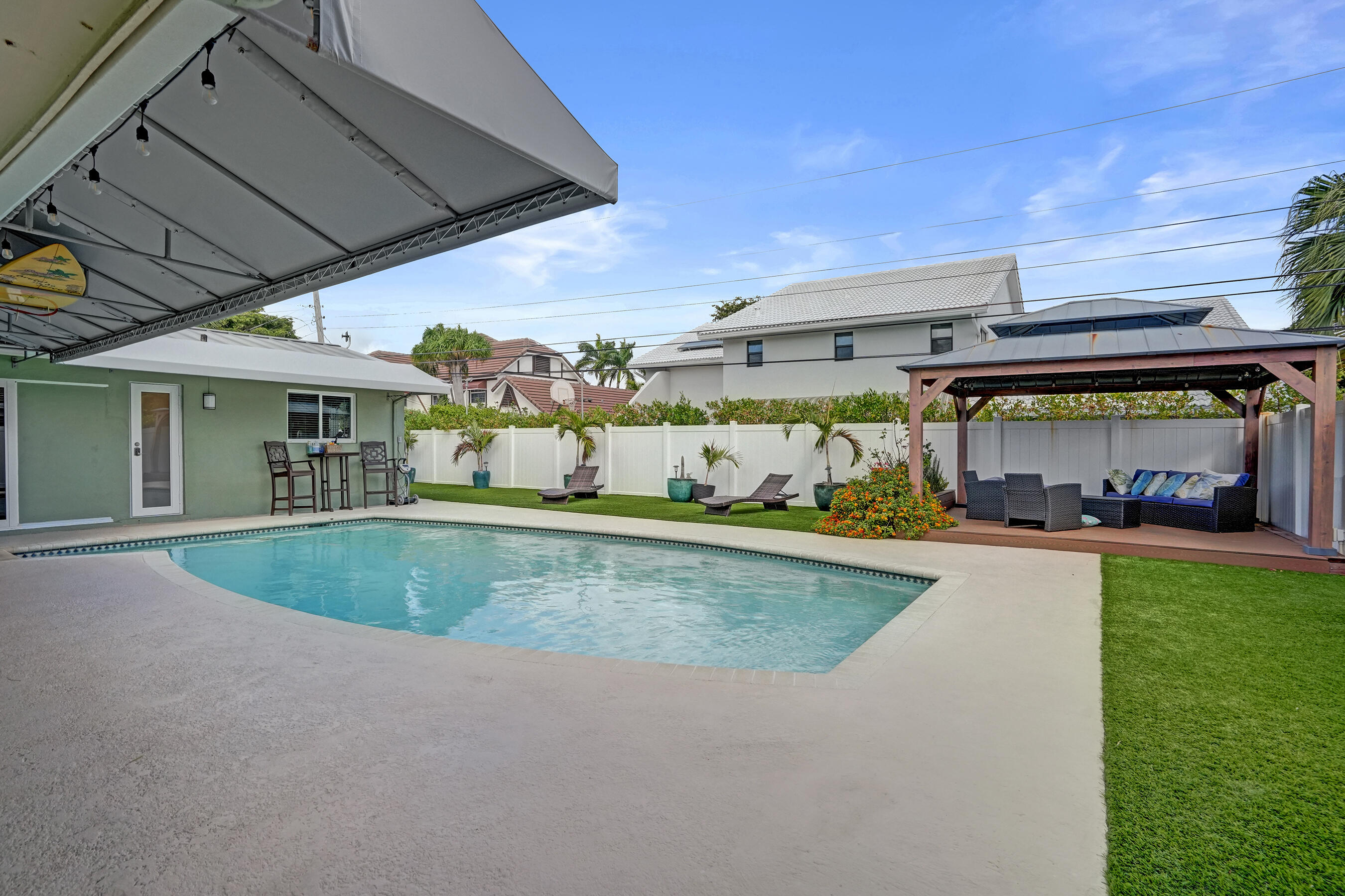 3001 NE 45th Lighthouse Point, FL 33064