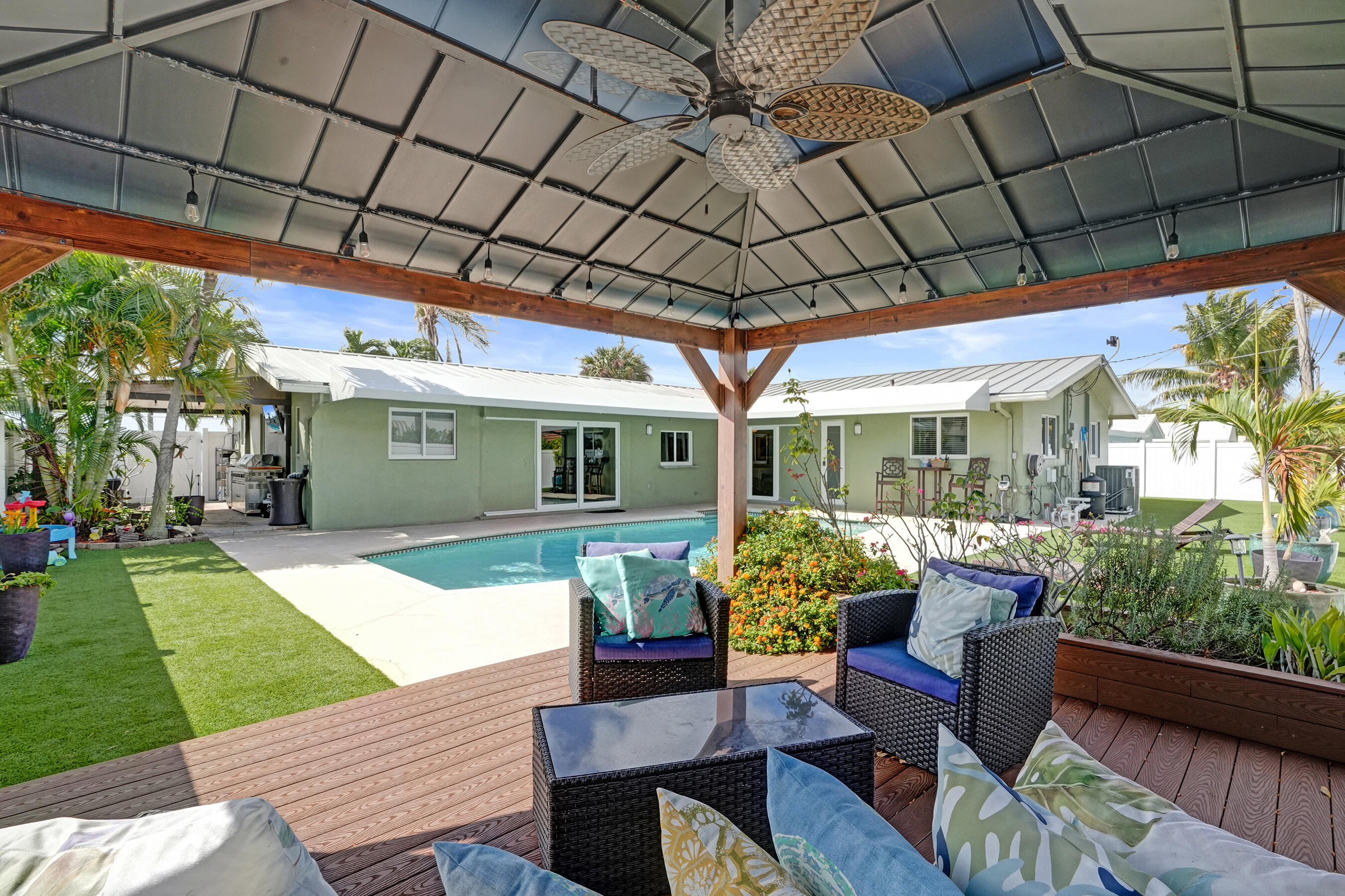 3001 NE 45th Lighthouse Point, FL 33064