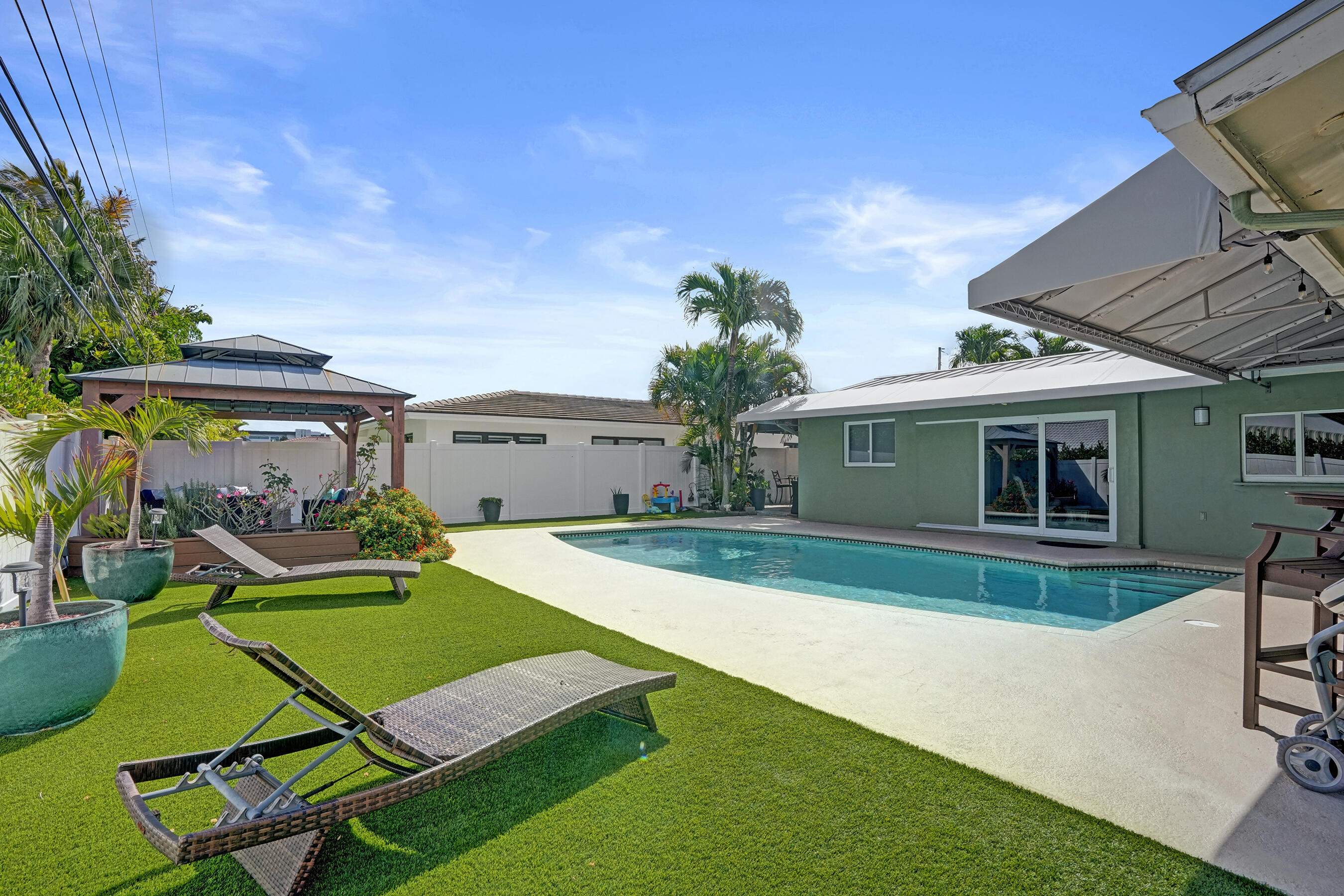 3001 NE 45th Lighthouse Point, FL 33064