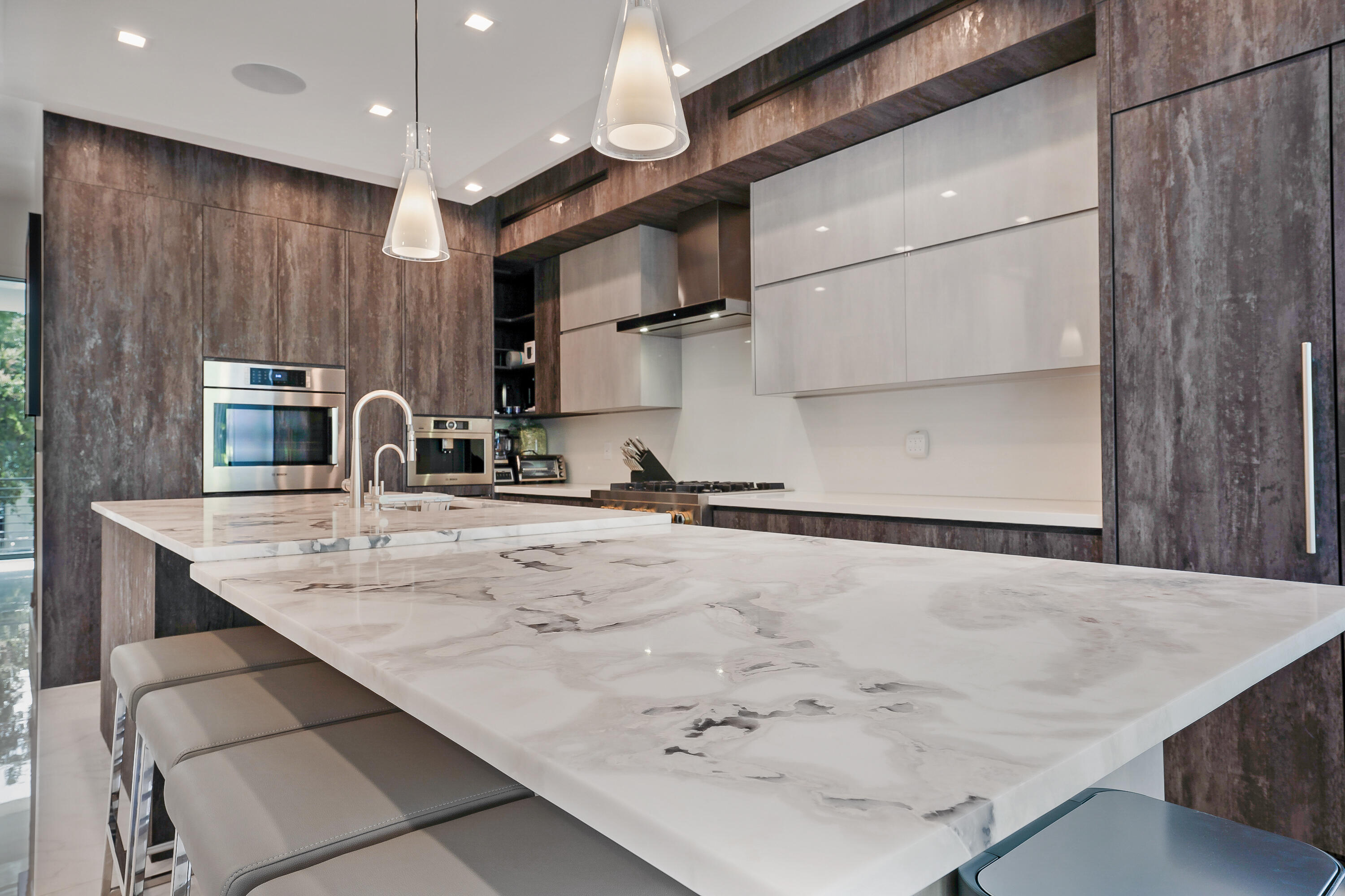 106 NE 16th Fort Lauderdale, FL 33301