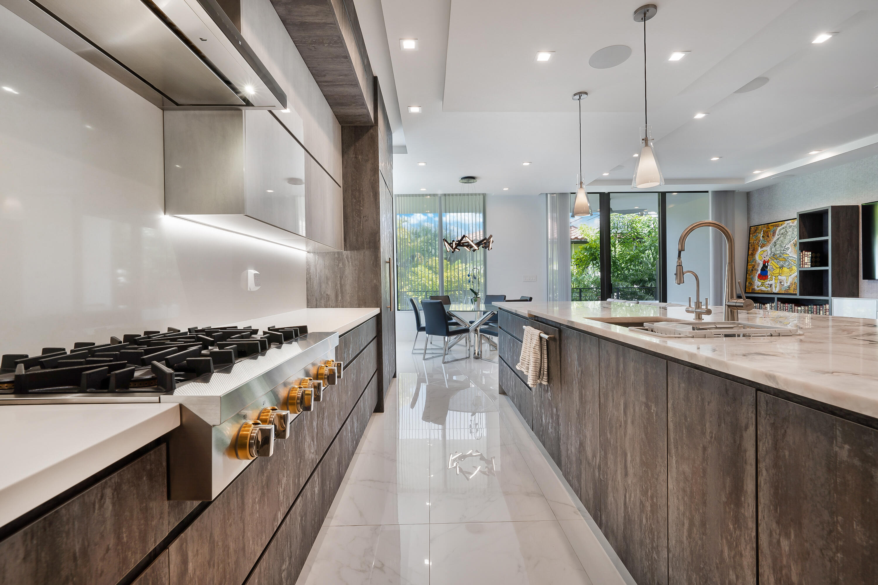 106 NE 16th Fort Lauderdale, FL 33301