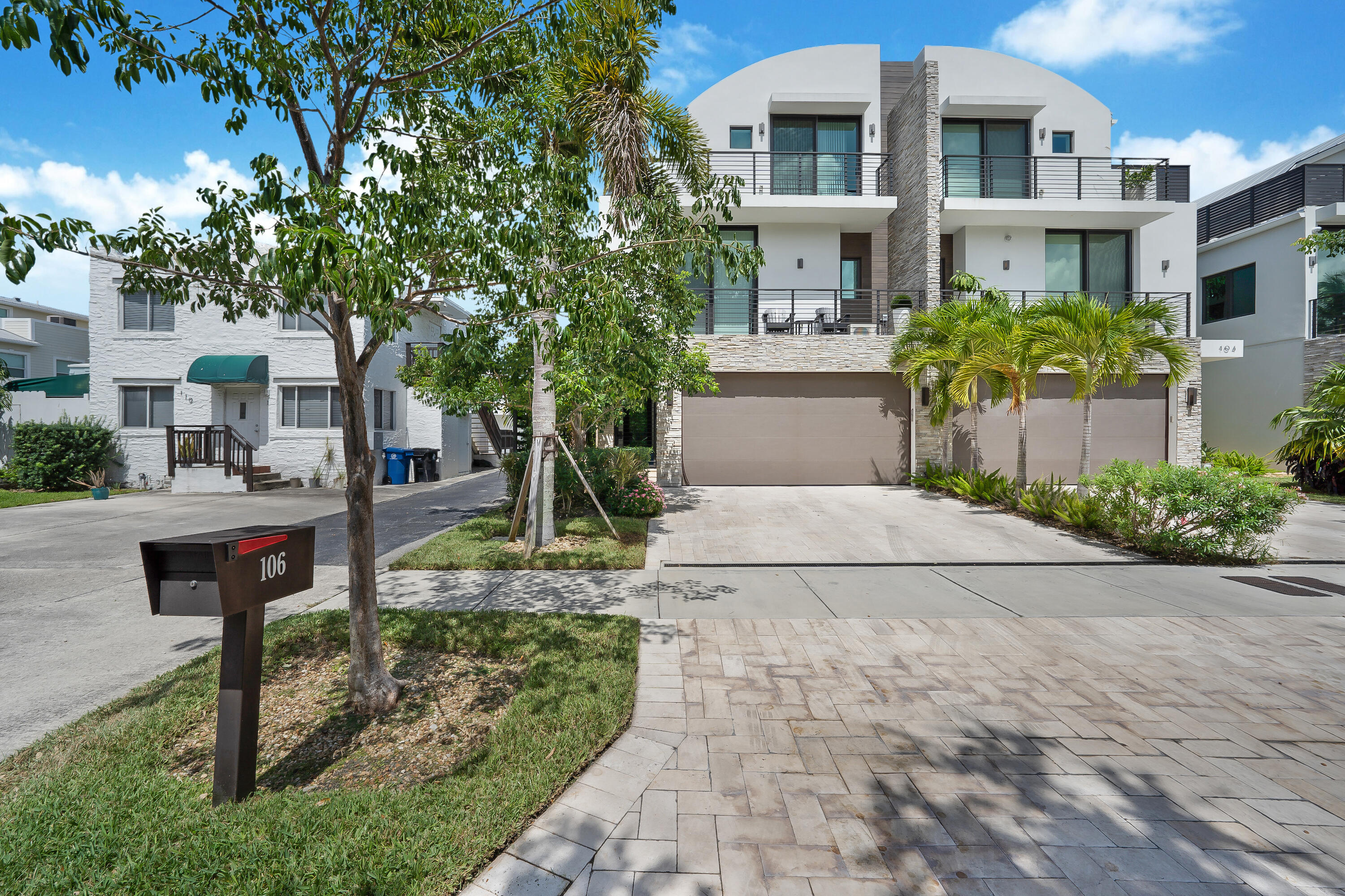 106 NE 16th Fort Lauderdale, FL 33301