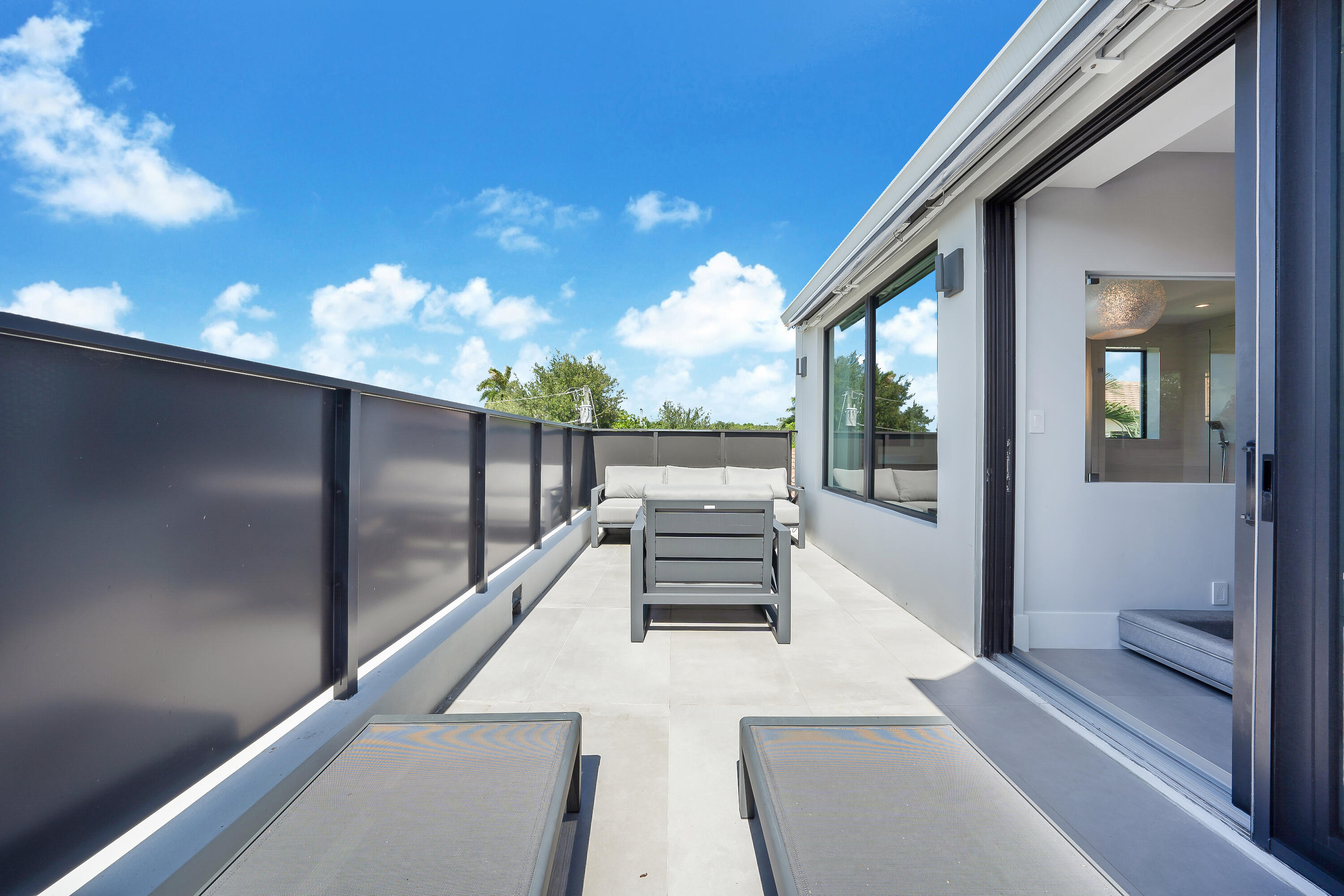 106 NE 16th Fort Lauderdale, FL 33301