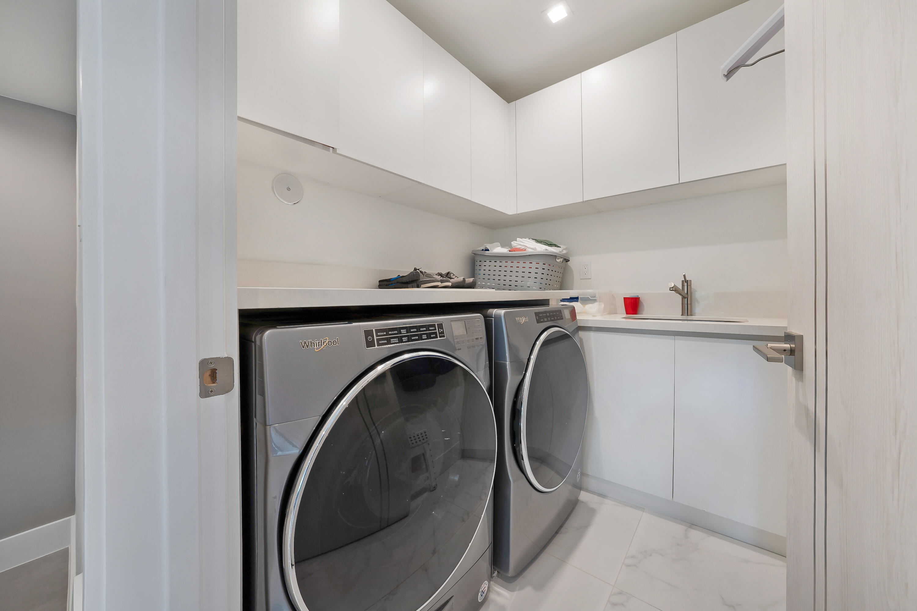 106 NE 16th Fort Lauderdale, FL 33301