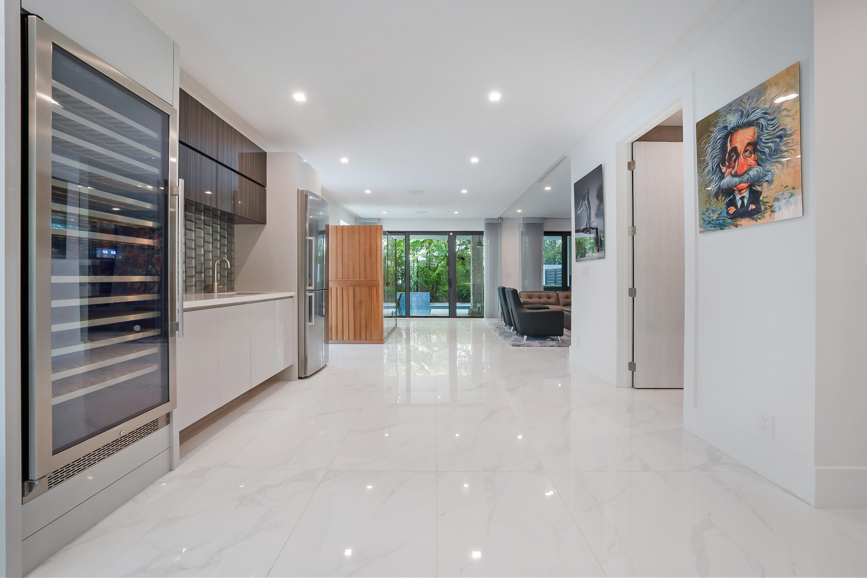 106 NE 16th Fort Lauderdale, FL 33301