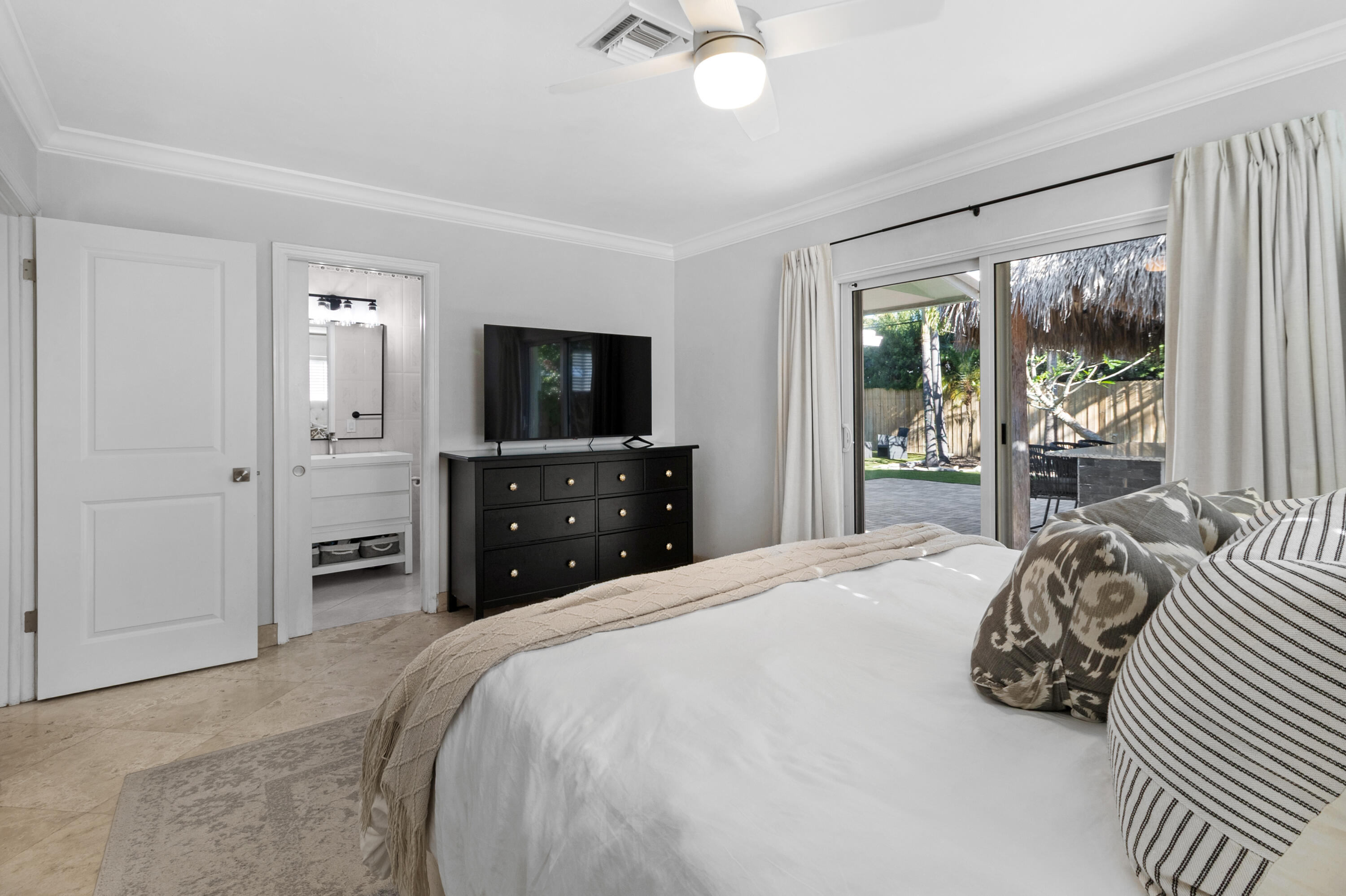 1857 NE 56th Fort Lauderdale, FL 33308