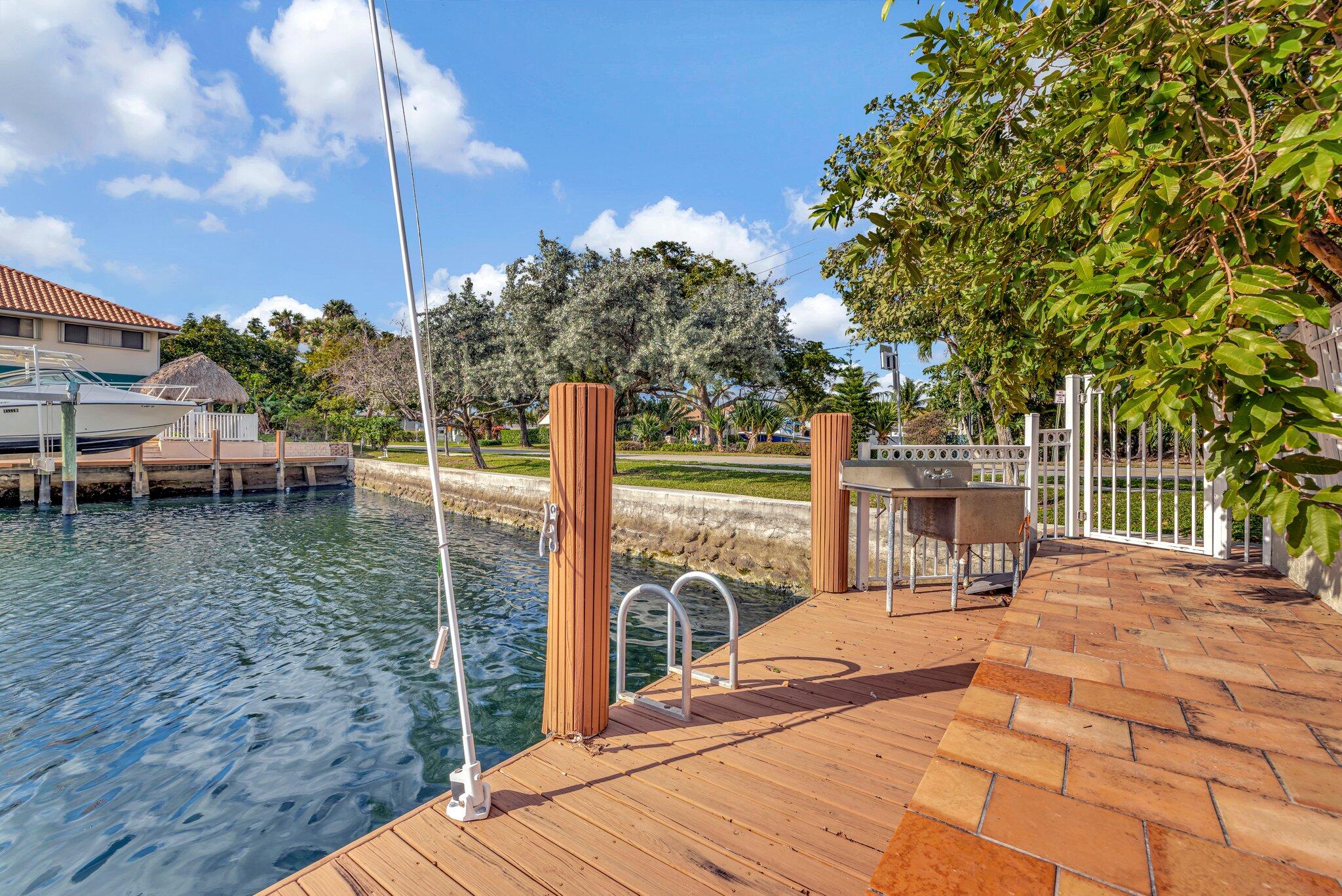 3851 NE 27th Lighthouse Point, FL 33064