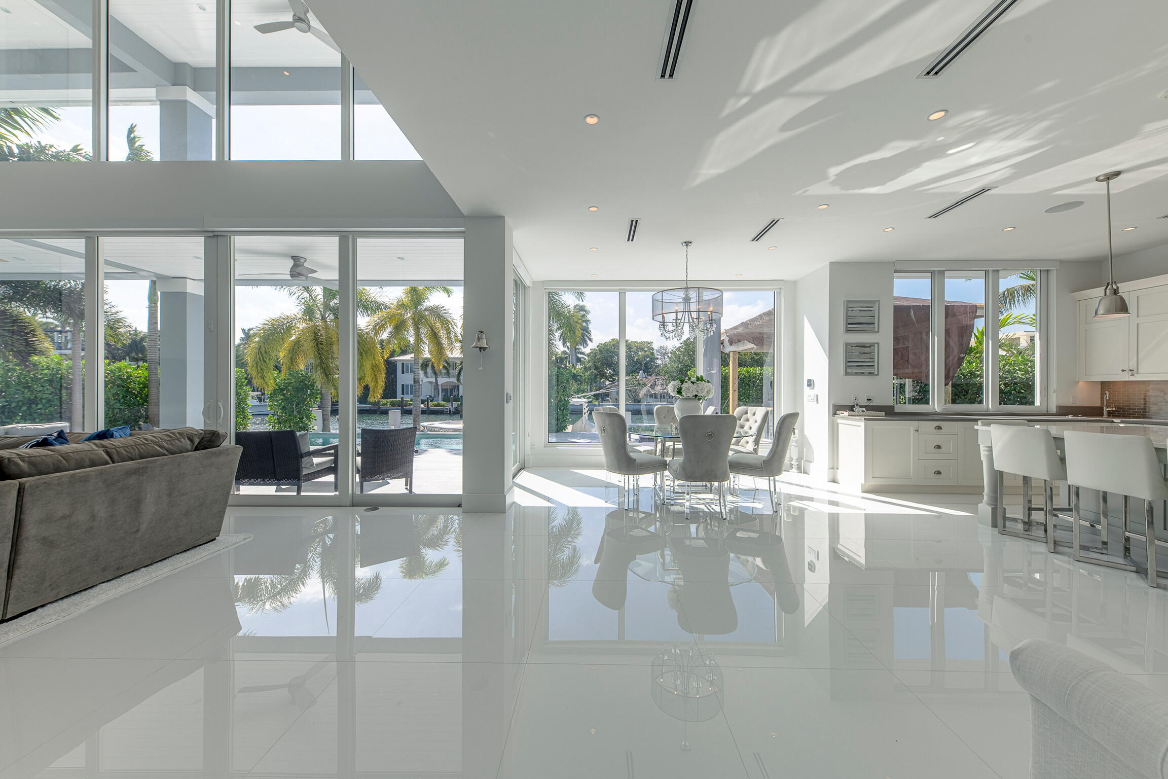 701 Flamingo Fort Lauderdale, FL 33301