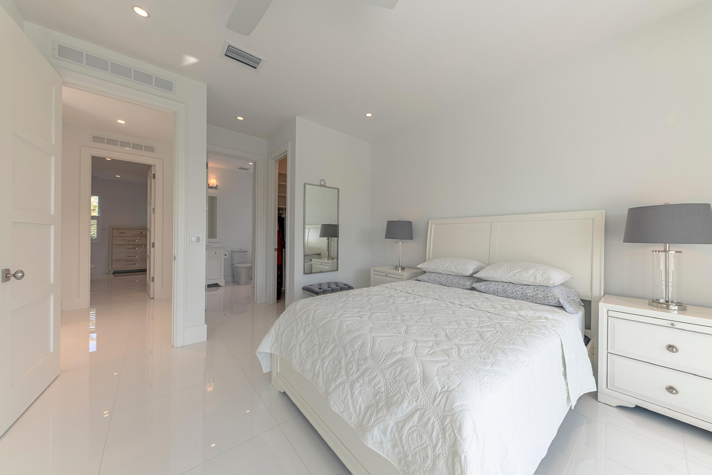 701 Flamingo Fort Lauderdale, FL 33301