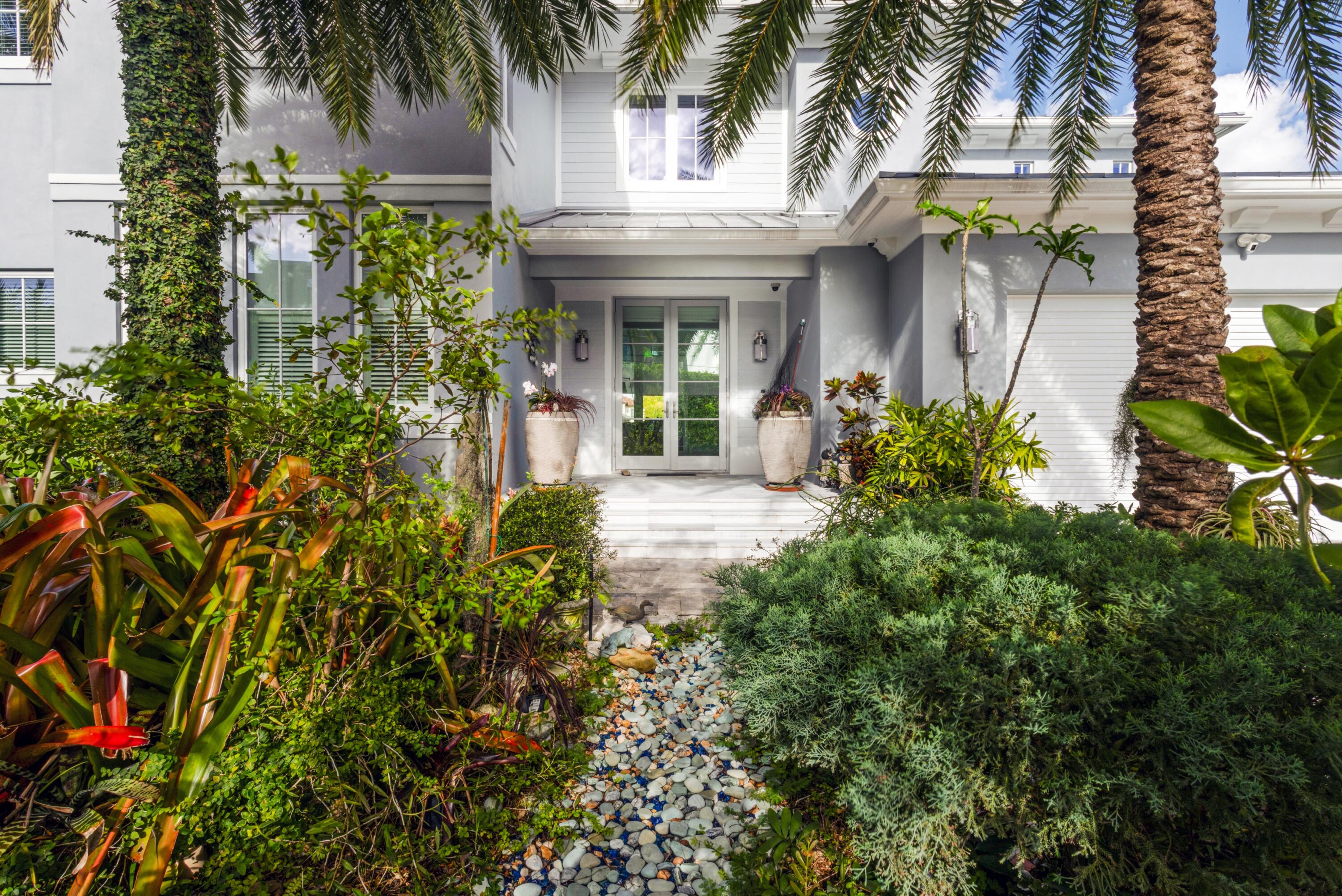 701 Flamingo Fort Lauderdale, FL 33301