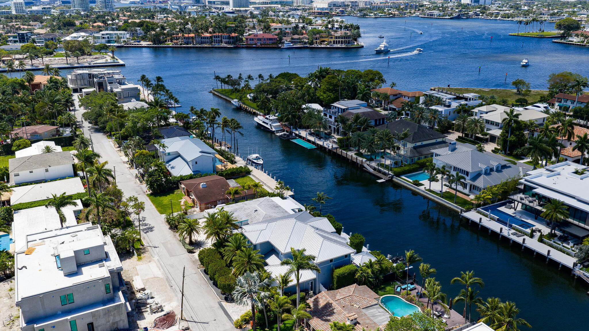 701 Flamingo Fort Lauderdale, FL 33301