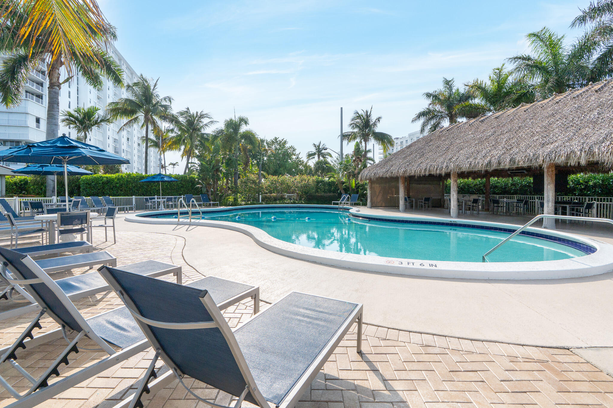 3211 SE 11th #3e Pompano Beach, FL 33062