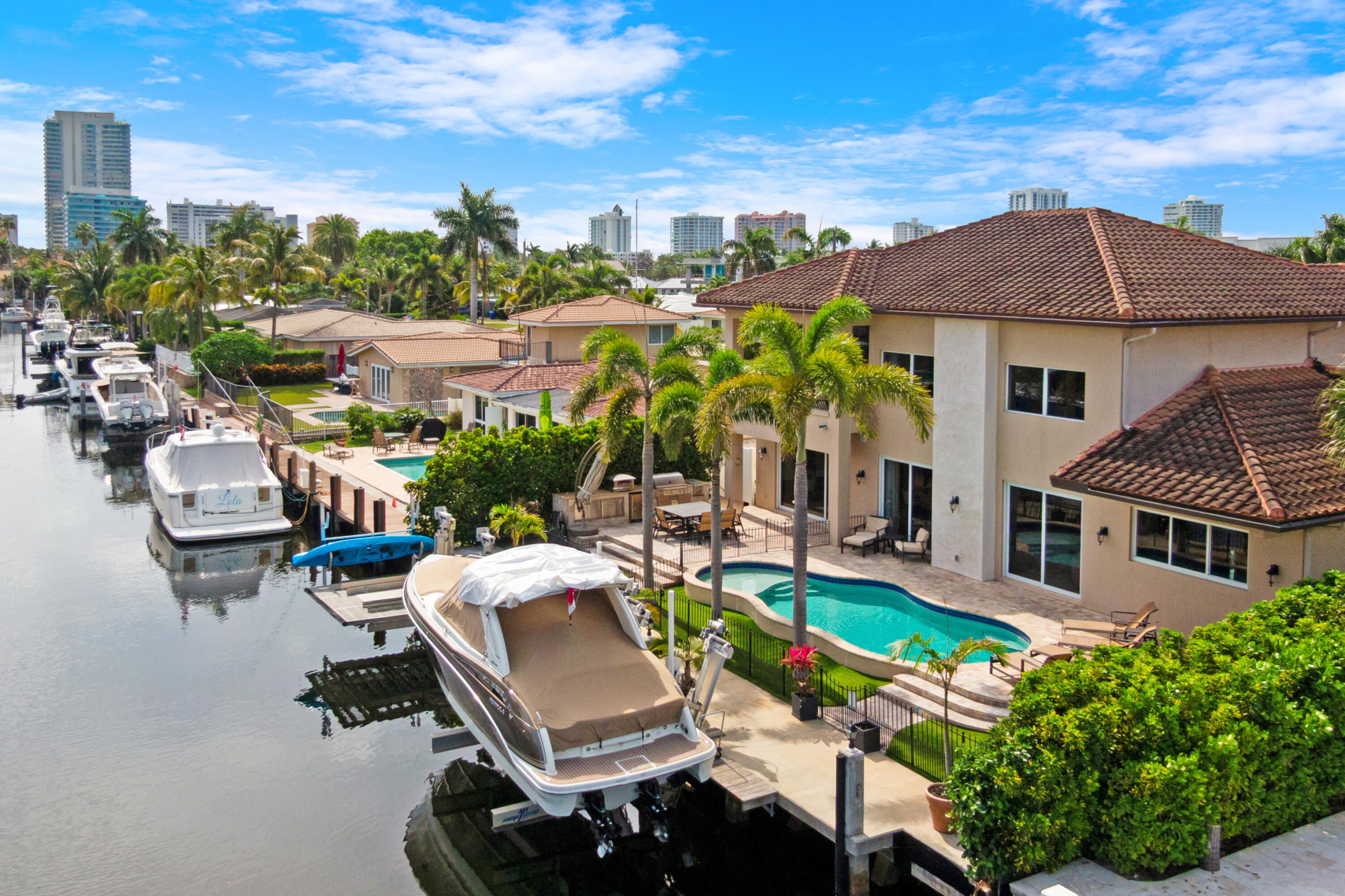 2461 SE 10th