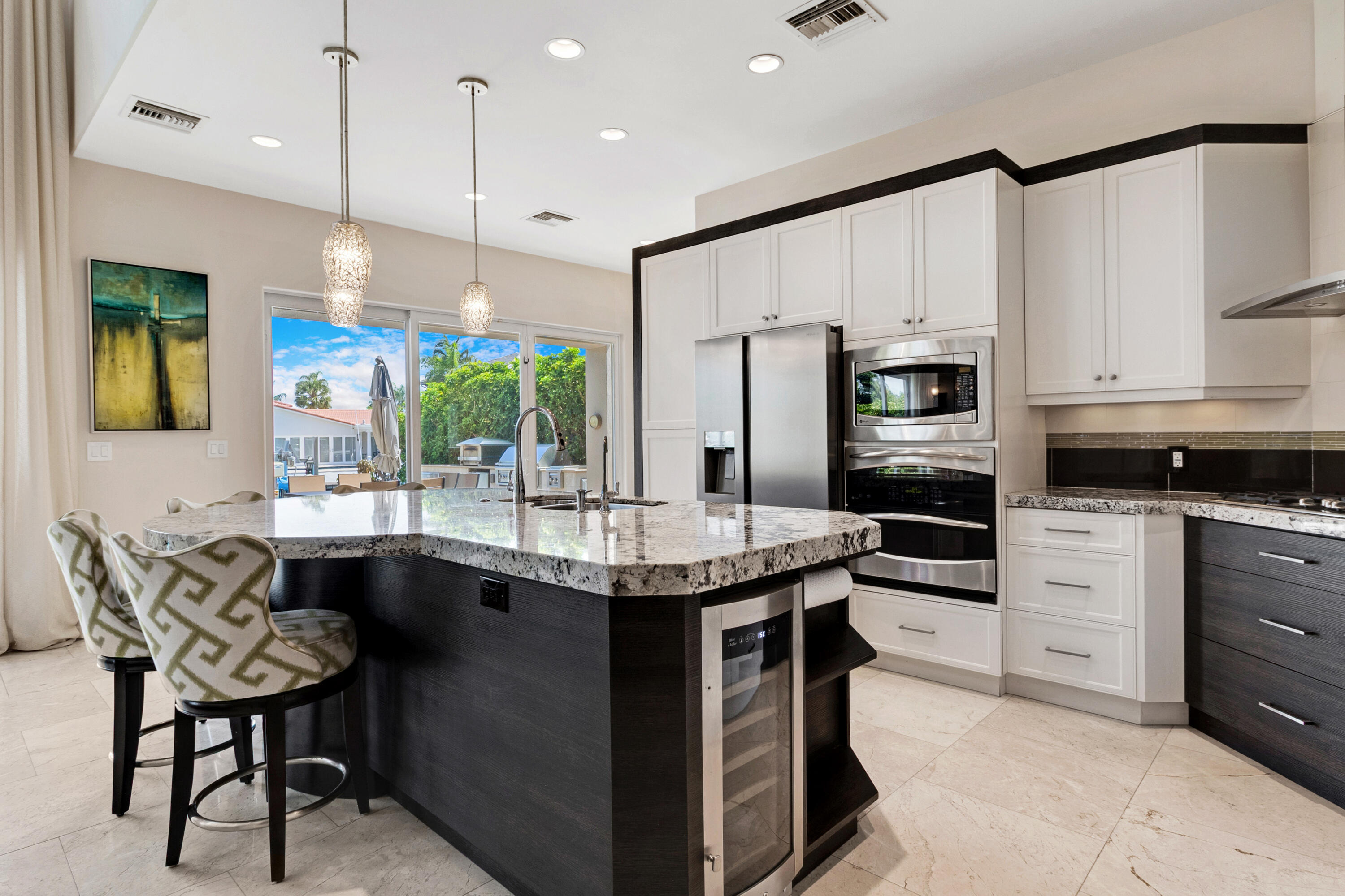 2461 SE 10th Pompano Beach, FL 33062